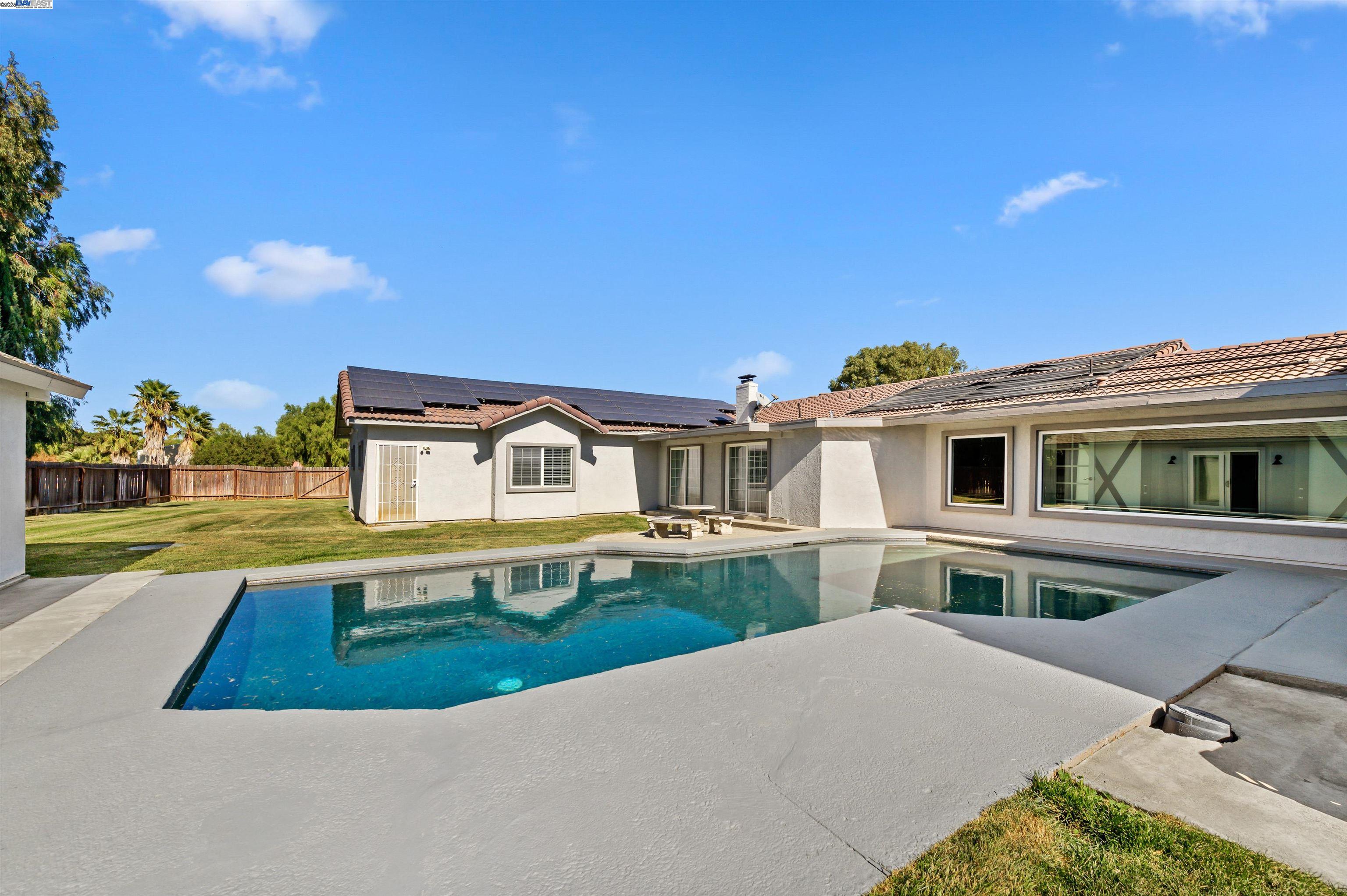 Detail Gallery Image 39 of 60 For 23551 Rancho Ramon Ct, Tracy,  CA 95304 - 6 Beds | 3 Baths