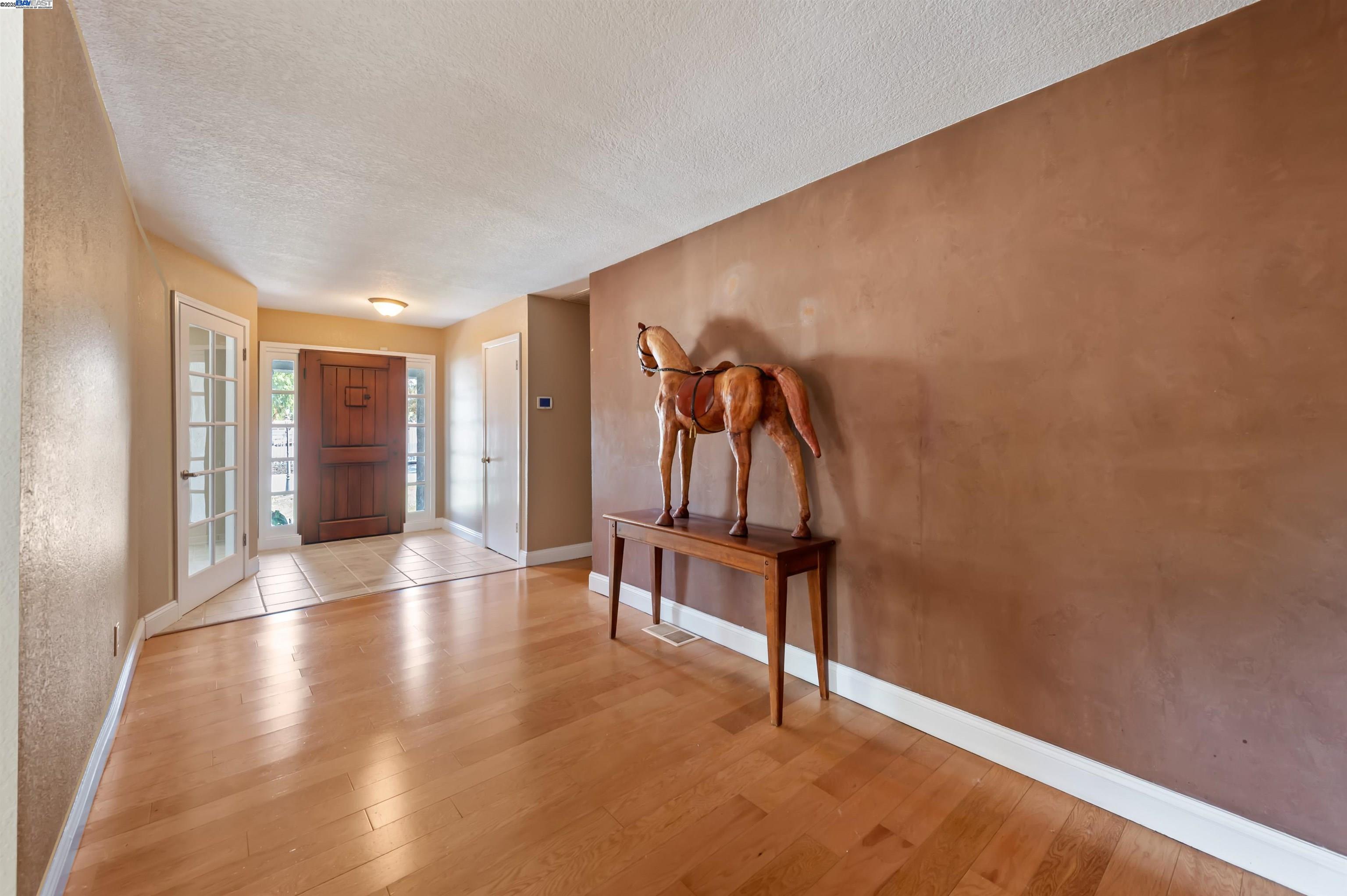 Detail Gallery Image 5 of 60 For 23551 Rancho Ramon Ct, Tracy,  CA 95304 - 6 Beds | 3 Baths
