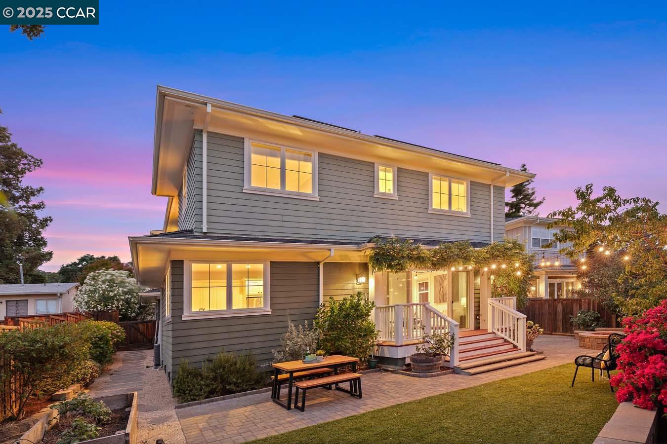 Detail Gallery Image 1 of 1 For 2166 Overlook Dr, Walnut Creek,  CA 94597 - 4 Beds | 3/1 Baths