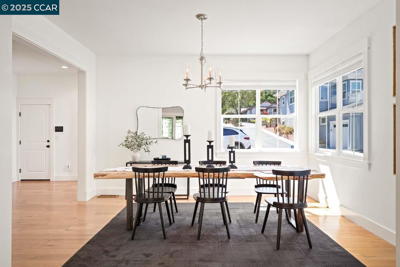 Detail Gallery Image 15 of 44 For 2166 Overlook Dr, Walnut Creek,  CA 94597 - 4 Beds | 3/1 Baths
