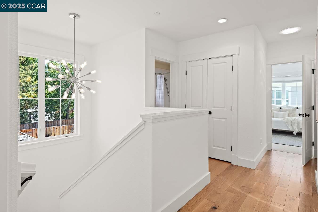 Detail Gallery Image 21 of 44 For 2166 Overlook Dr, Walnut Creek,  CA 94597 - 4 Beds | 3/1 Baths