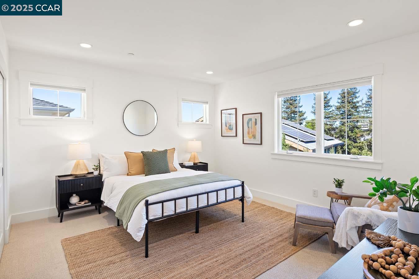 Detail Gallery Image 22 of 44 For 2166 Overlook Dr, Walnut Creek,  CA 94597 - 4 Beds | 3/1 Baths