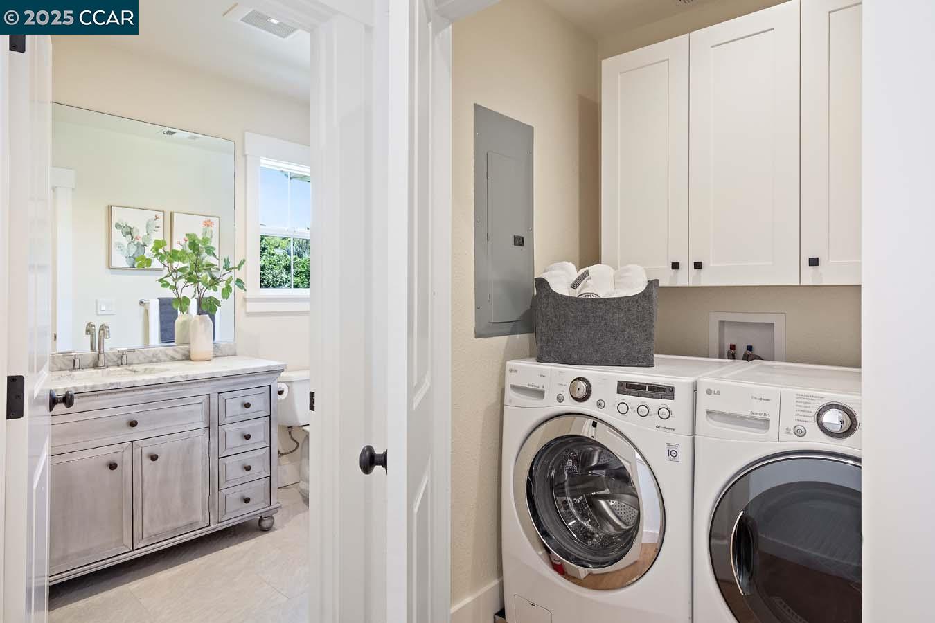 Detail Gallery Image 35 of 44 For 2166 Overlook Dr, Walnut Creek,  CA 94597 - 4 Beds | 3/1 Baths