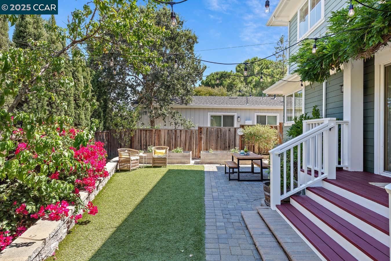 Detail Gallery Image 39 of 44 For 2166 Overlook Dr, Walnut Creek,  CA 94597 - 4 Beds | 3/1 Baths