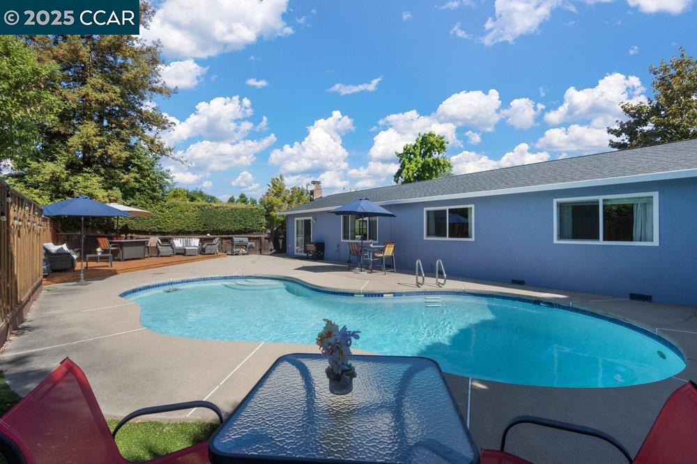 Detail Gallery Image 24 of 27 For 5494 Haussner Dr, Concord,  CA 94521 - 3 Beds | 2 Baths