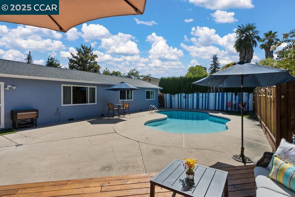 Detail Gallery Image 25 of 27 For 5494 Haussner Dr, Concord,  CA 94521 - 3 Beds | 2 Baths