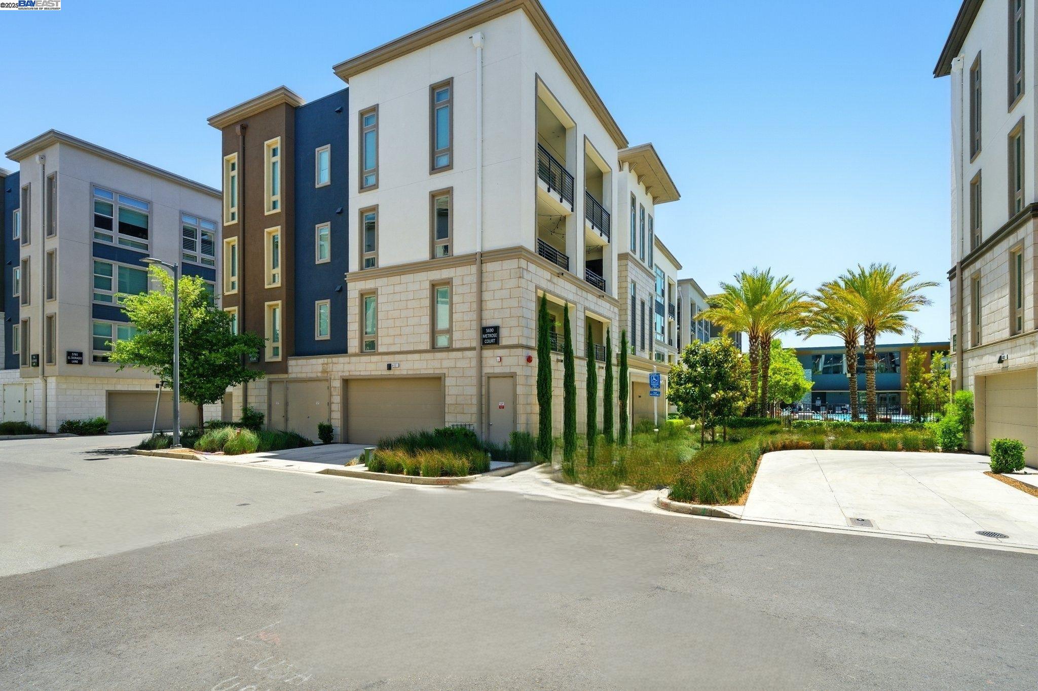 Photo #2: 41107500 Listing 