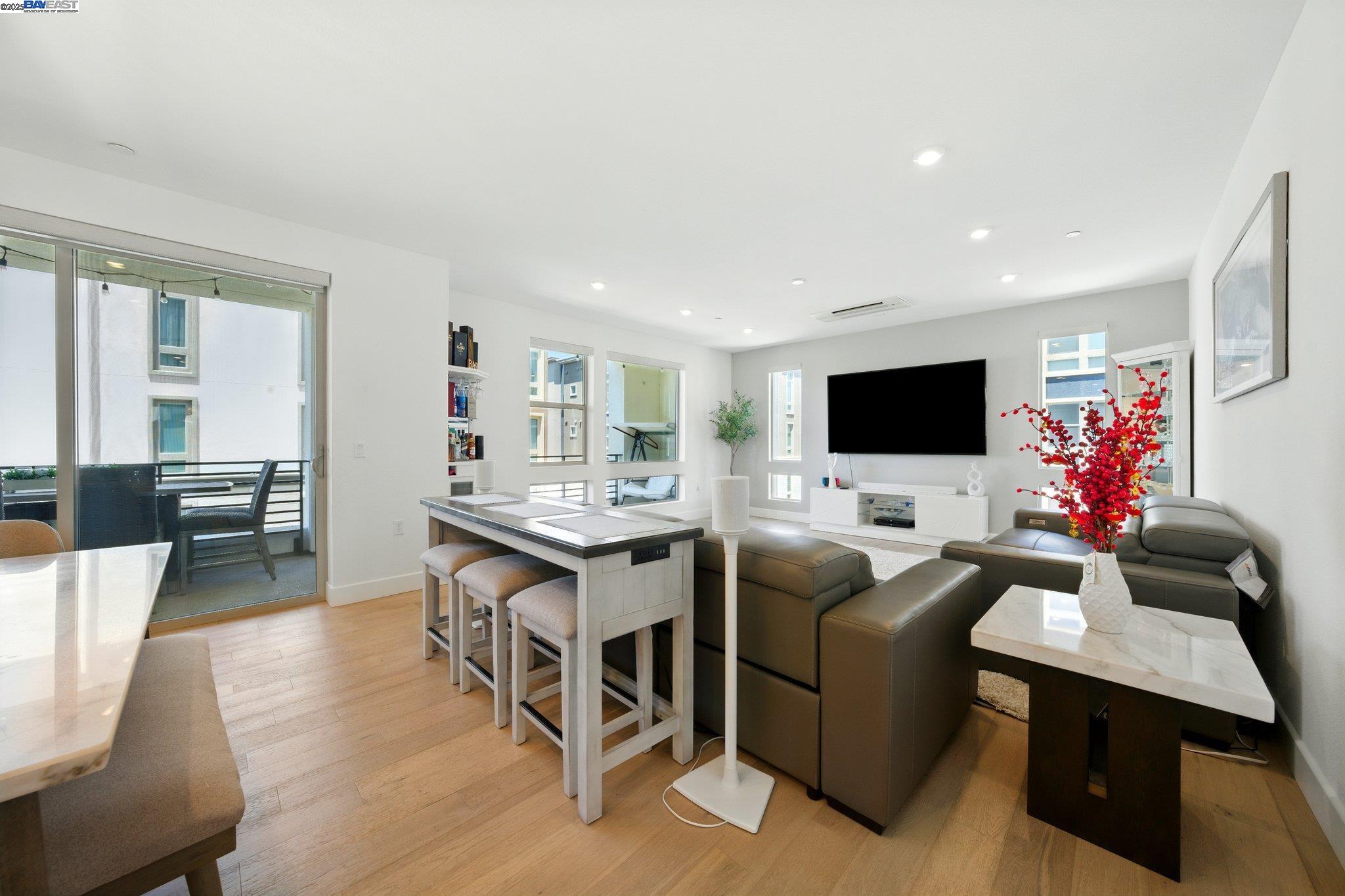 Photo #15: 41107500 Listing: Photo #15