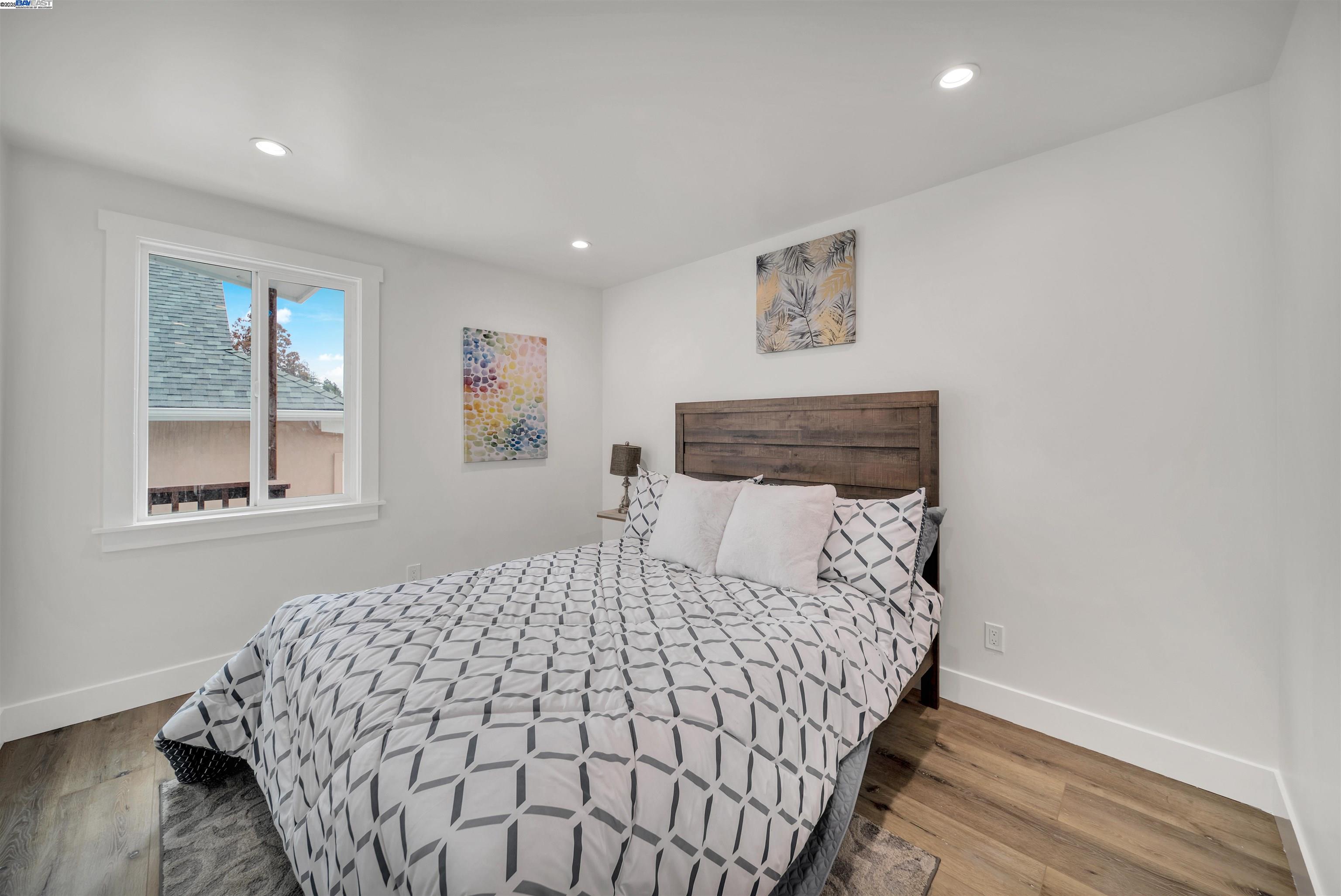 Detail Gallery Image 23 of 33 For 3031 Logan St, Oakland,  CA 94601 - – Beds | – Baths