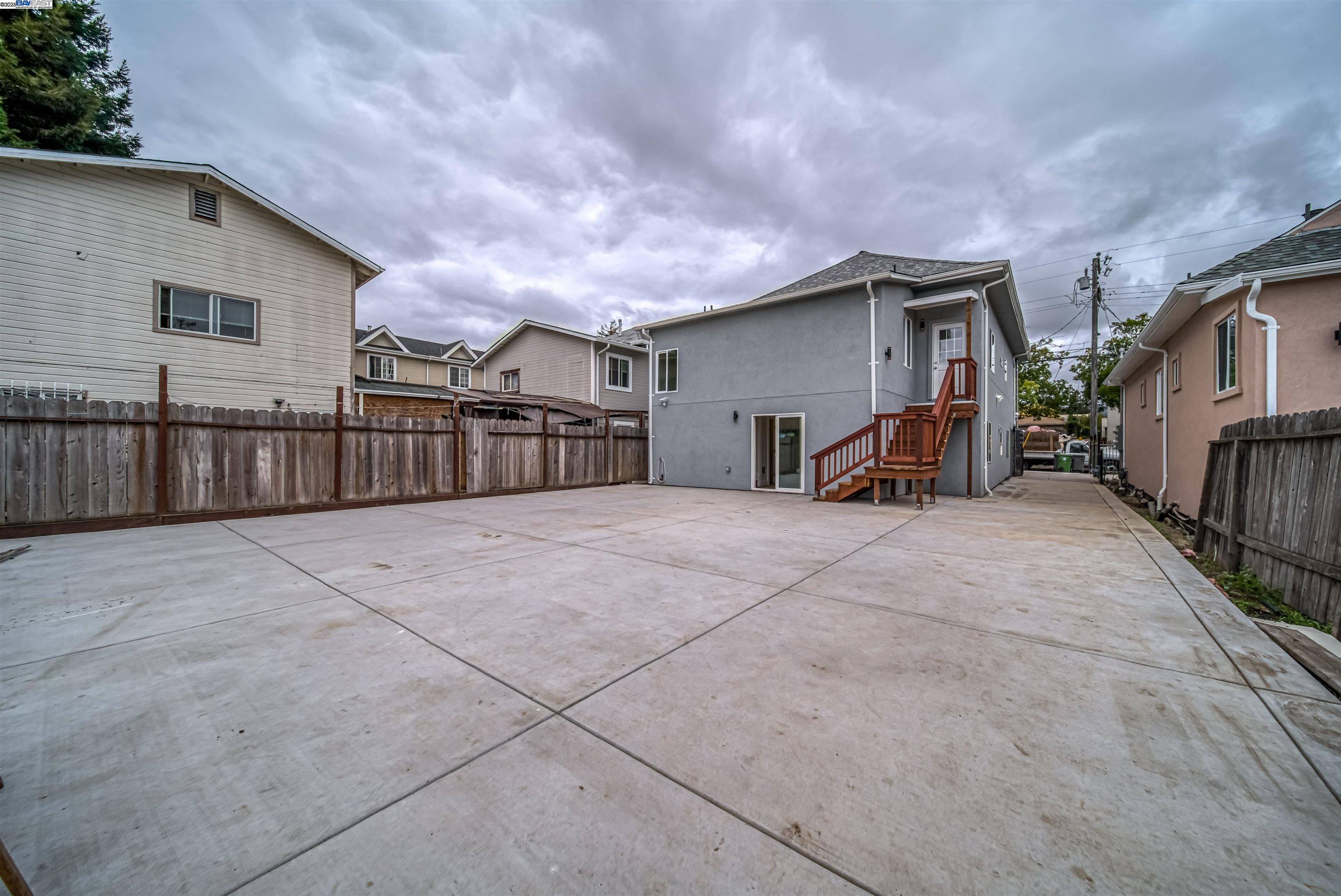 Detail Gallery Image 32 of 33 For 3031 Logan St, Oakland,  CA 94601 - – Beds | – Baths