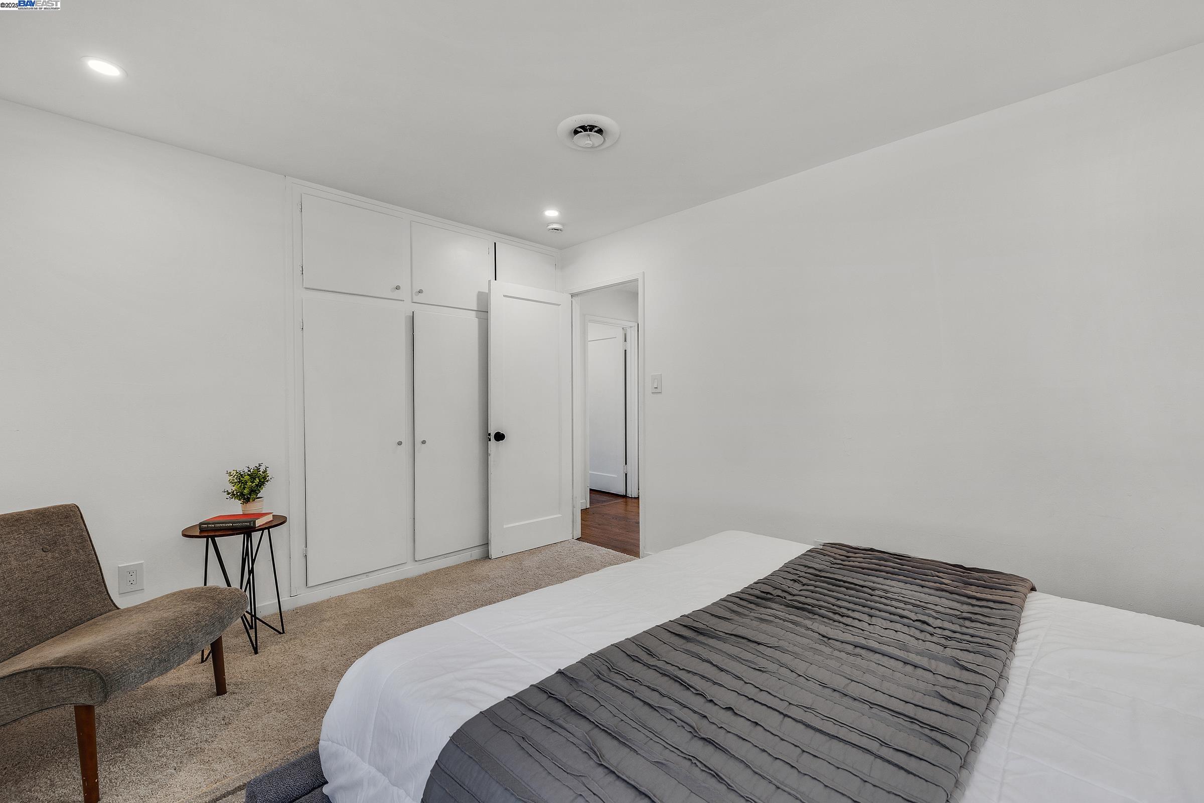 Detail Gallery Image 12 of 32 For 15833 via Toledo, San Lorenzo,  CA 94580 - 3 Beds | 1/1 Baths