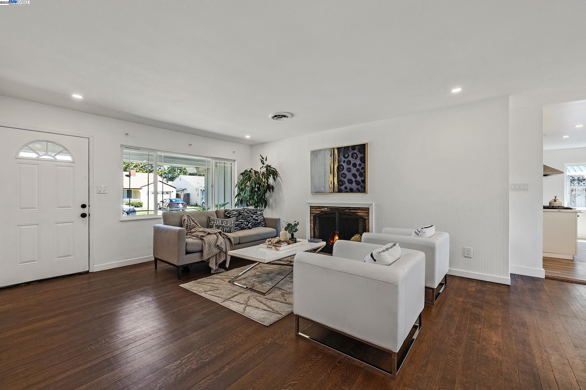 Detail Gallery Image 29 of 32 For 15833 via Toledo, San Lorenzo,  CA 94580 - 3 Beds | 1/1 Baths