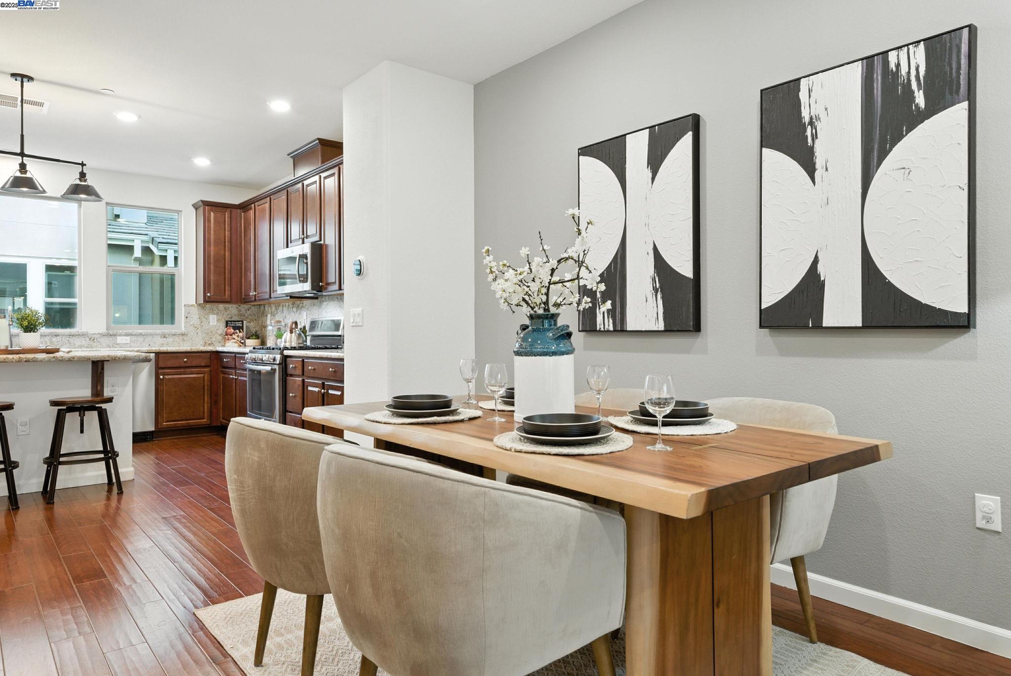 Detail Gallery Image 18 of 58 For 2702 Urbino Ct, San Jose,  CA 95111 - 3 Beds | 3/1 Baths