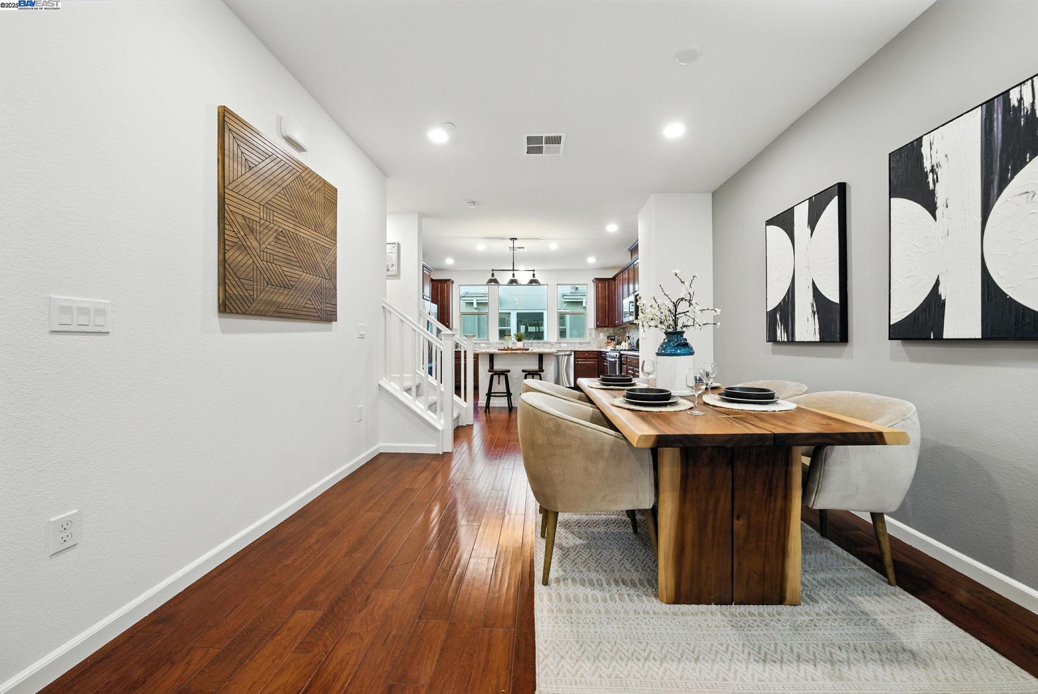 Detail Gallery Image 19 of 58 For 2702 Urbino Ct, San Jose,  CA 95111 - 3 Beds | 3/1 Baths