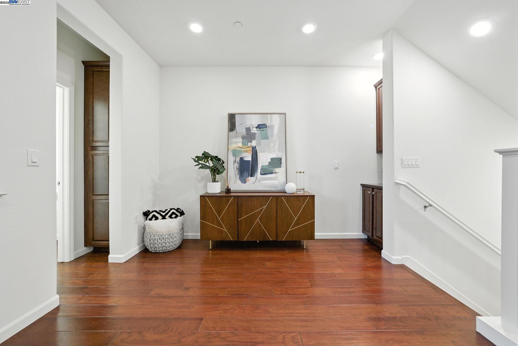 Detail Gallery Image 21 of 58 For 2702 Urbino Ct, San Jose,  CA 95111 - 3 Beds | 3/1 Baths