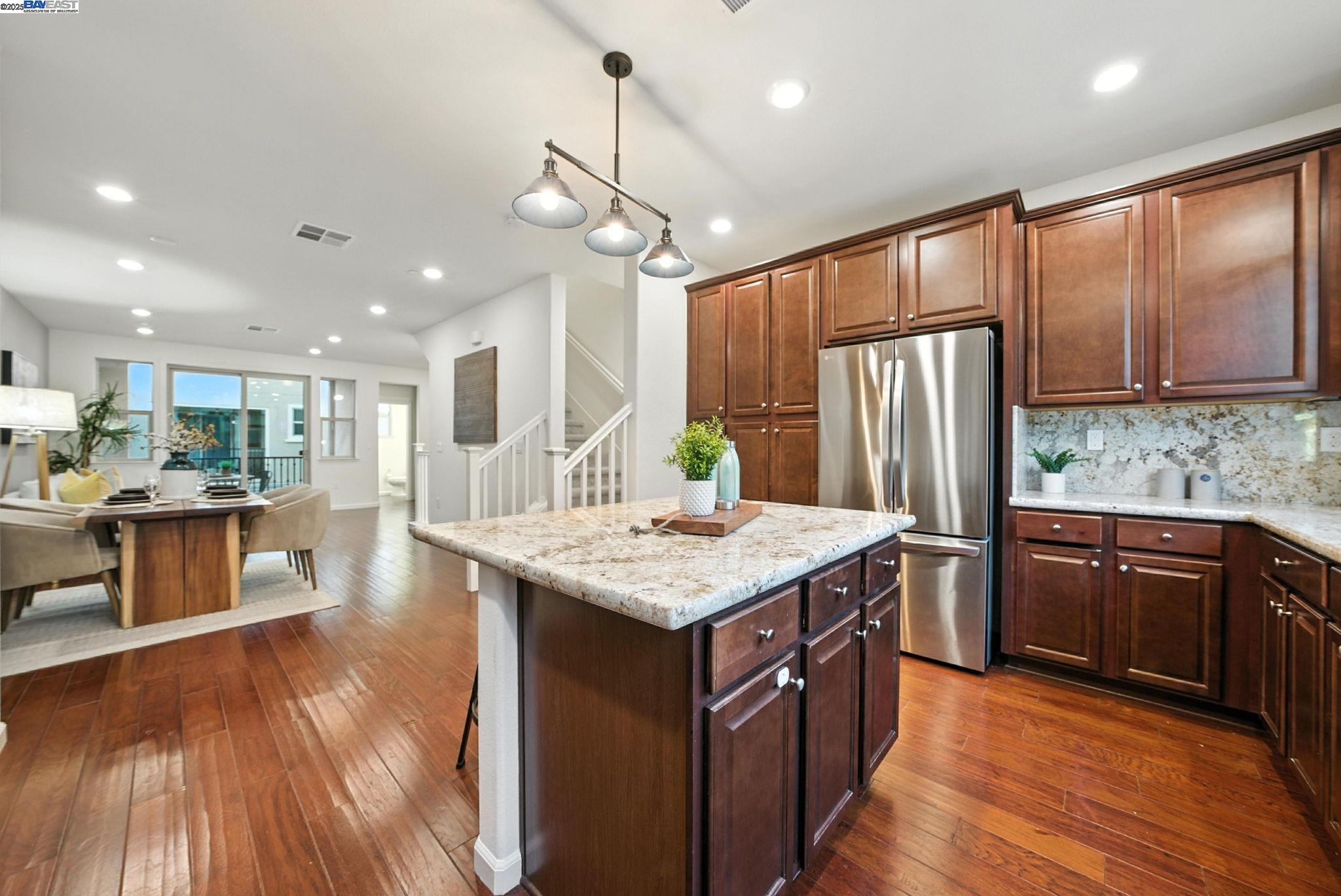 Detail Gallery Image 28 of 58 For 2702 Urbino Ct, San Jose,  CA 95111 - 3 Beds | 3/1 Baths