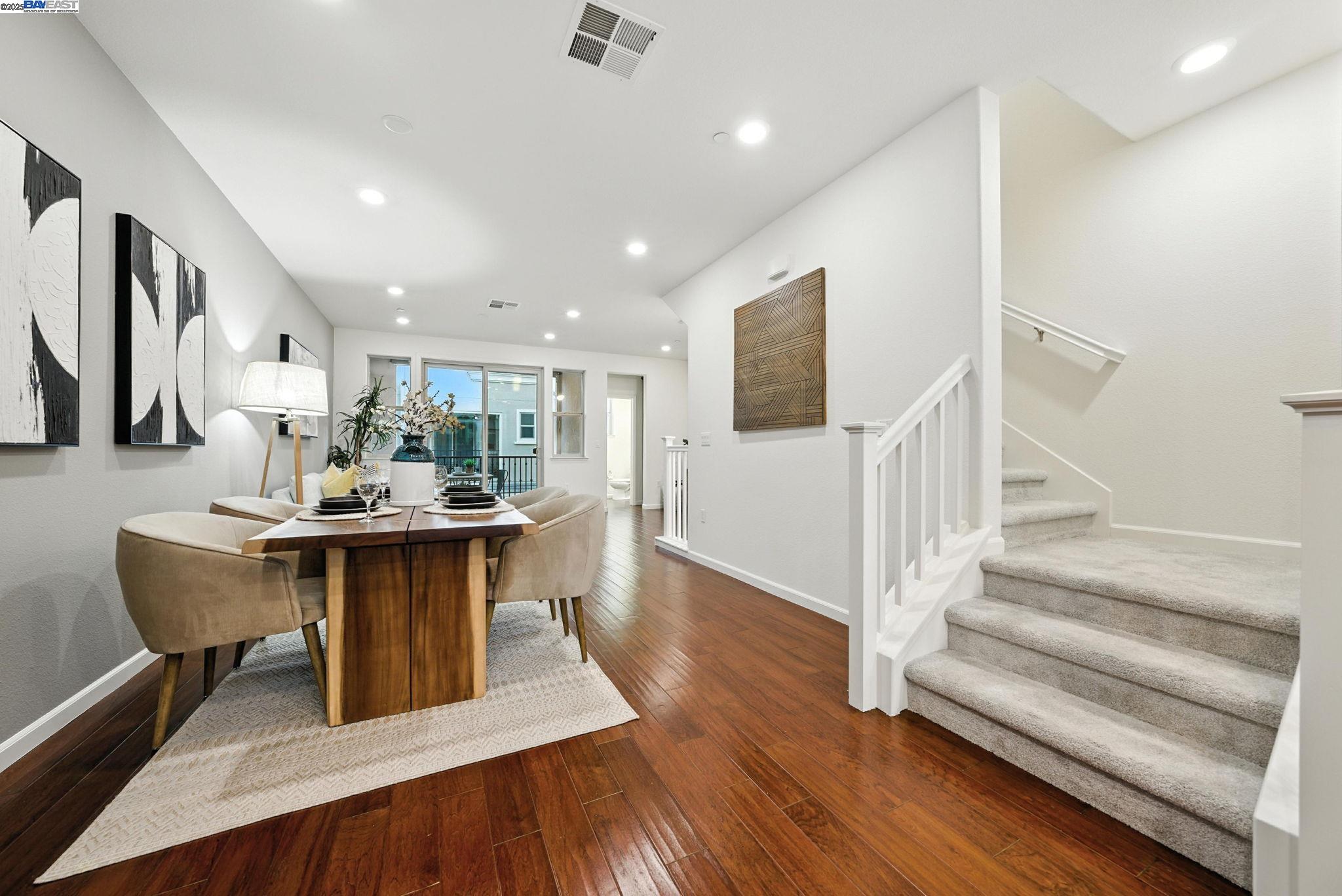 Detail Gallery Image 32 of 58 For 2702 Urbino Ct, San Jose,  CA 95111 - 3 Beds | 3/1 Baths