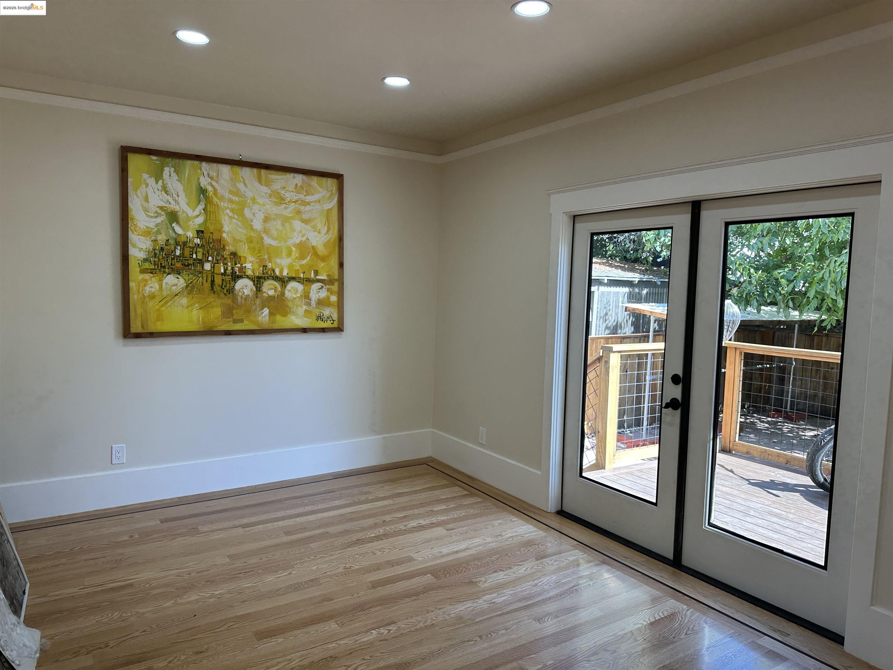 Detail Gallery Image 31 of 59 For 1025 56th Street, Oakland,  CA 94608 - 4 Beds | 3 Baths