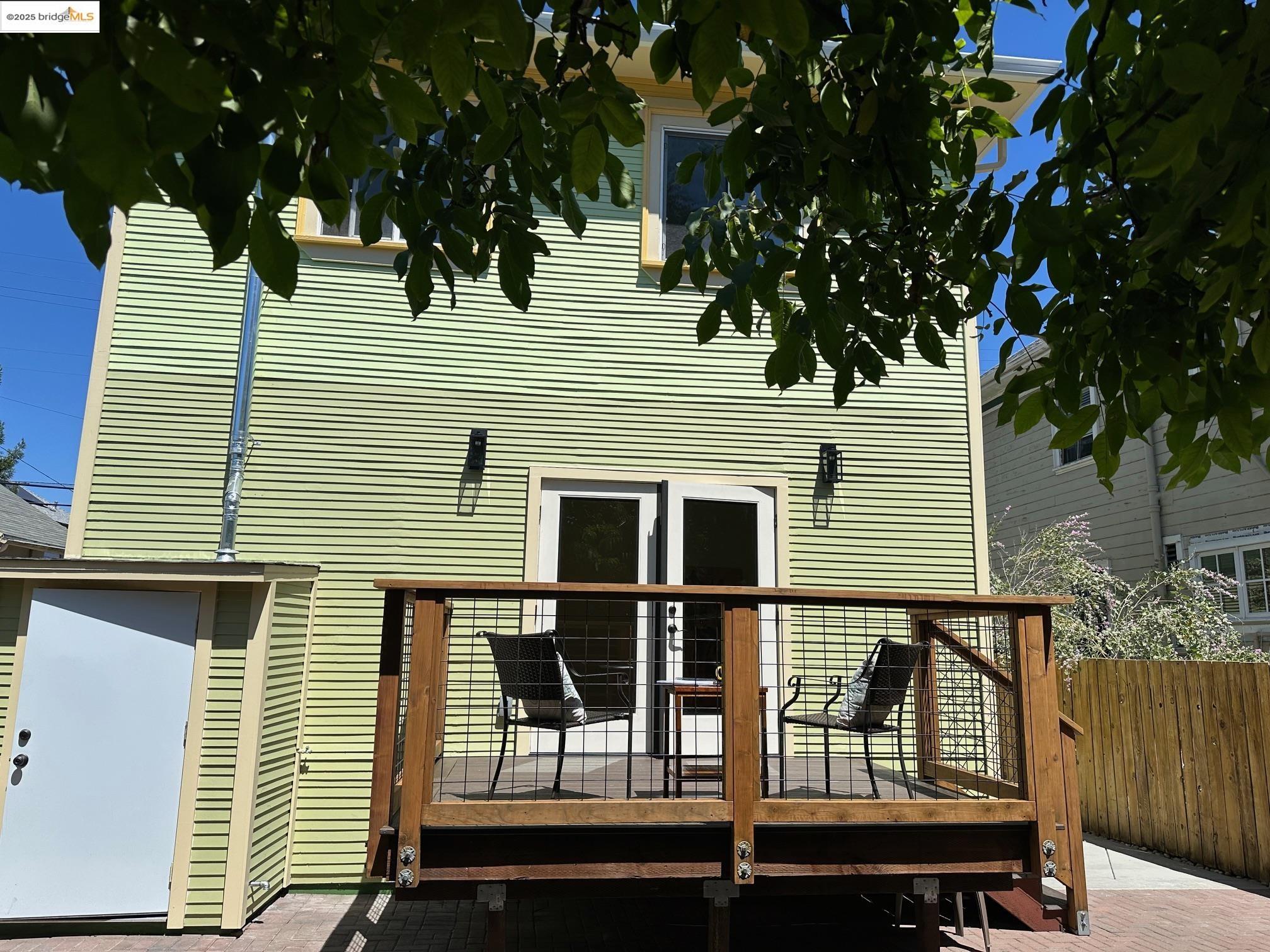 Detail Gallery Image 55 of 59 For 1025 56th Street, Oakland,  CA 94608 - 4 Beds | 3 Baths