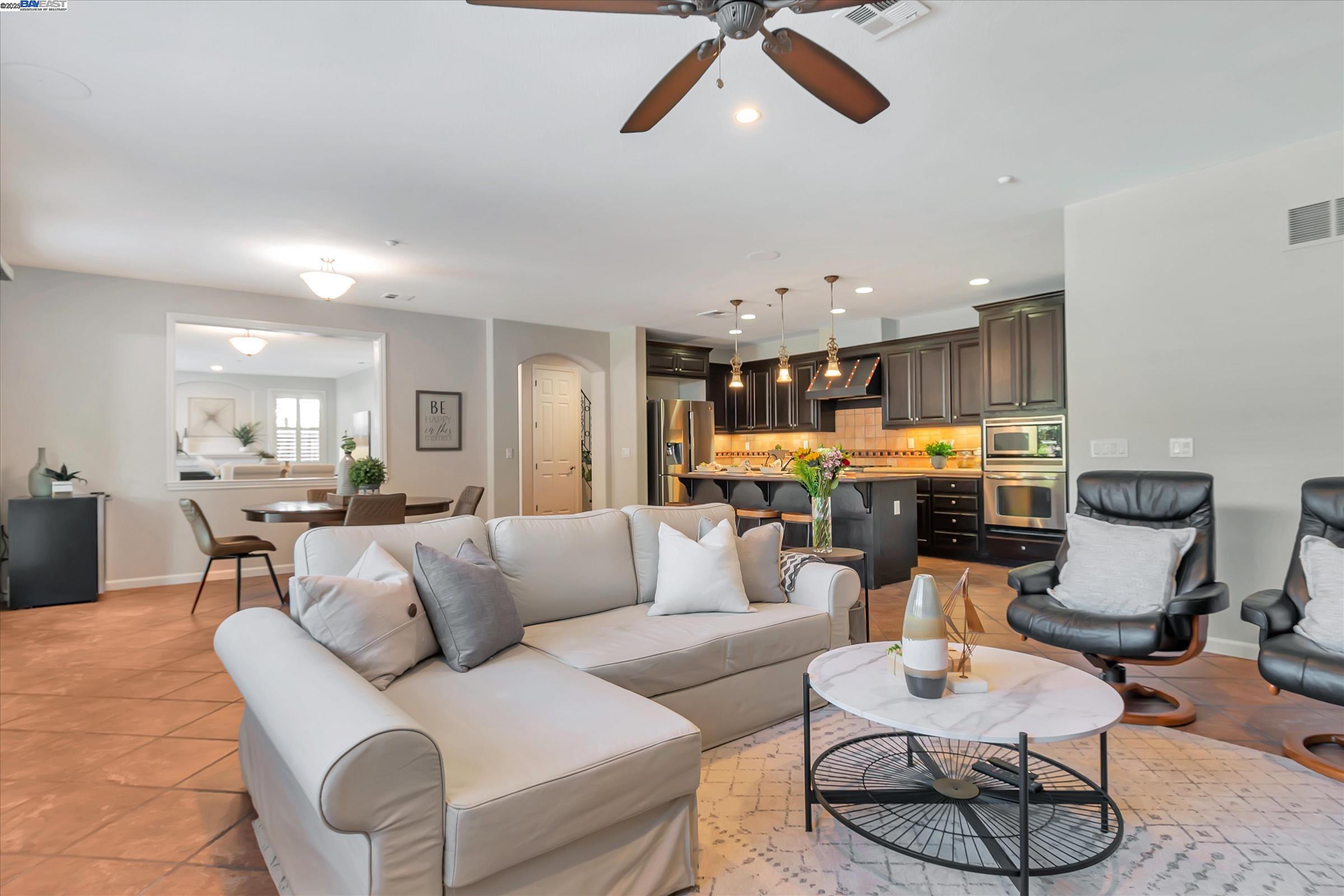 Detail Gallery Image 10 of 25 For 1517 Rampart Way, Brentwood,  CA 94513 - 4 Beds | 3 Baths