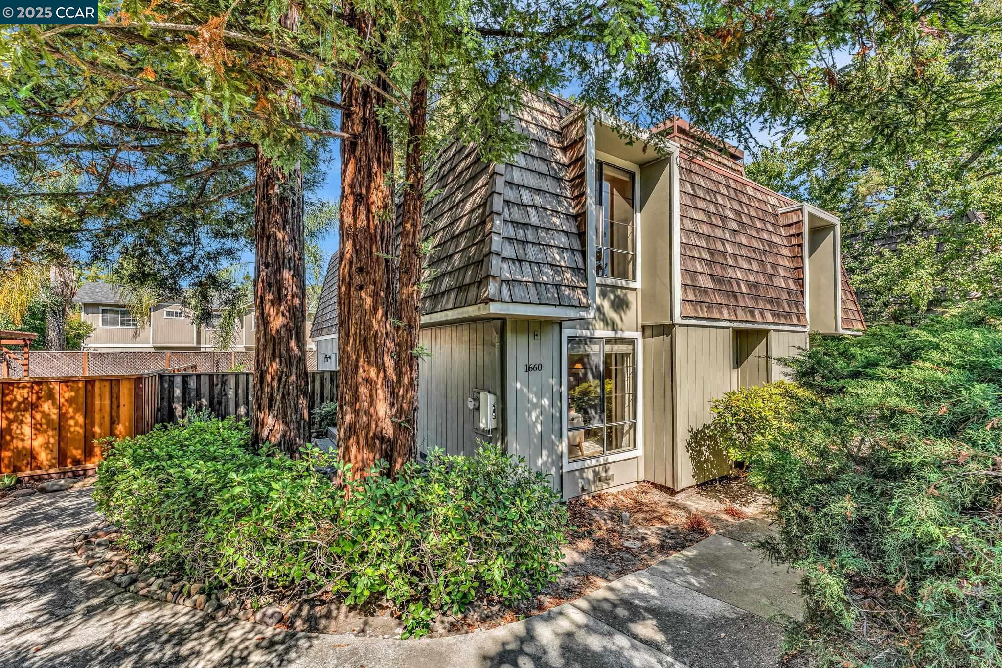Photo #2: 41107507 Listing 