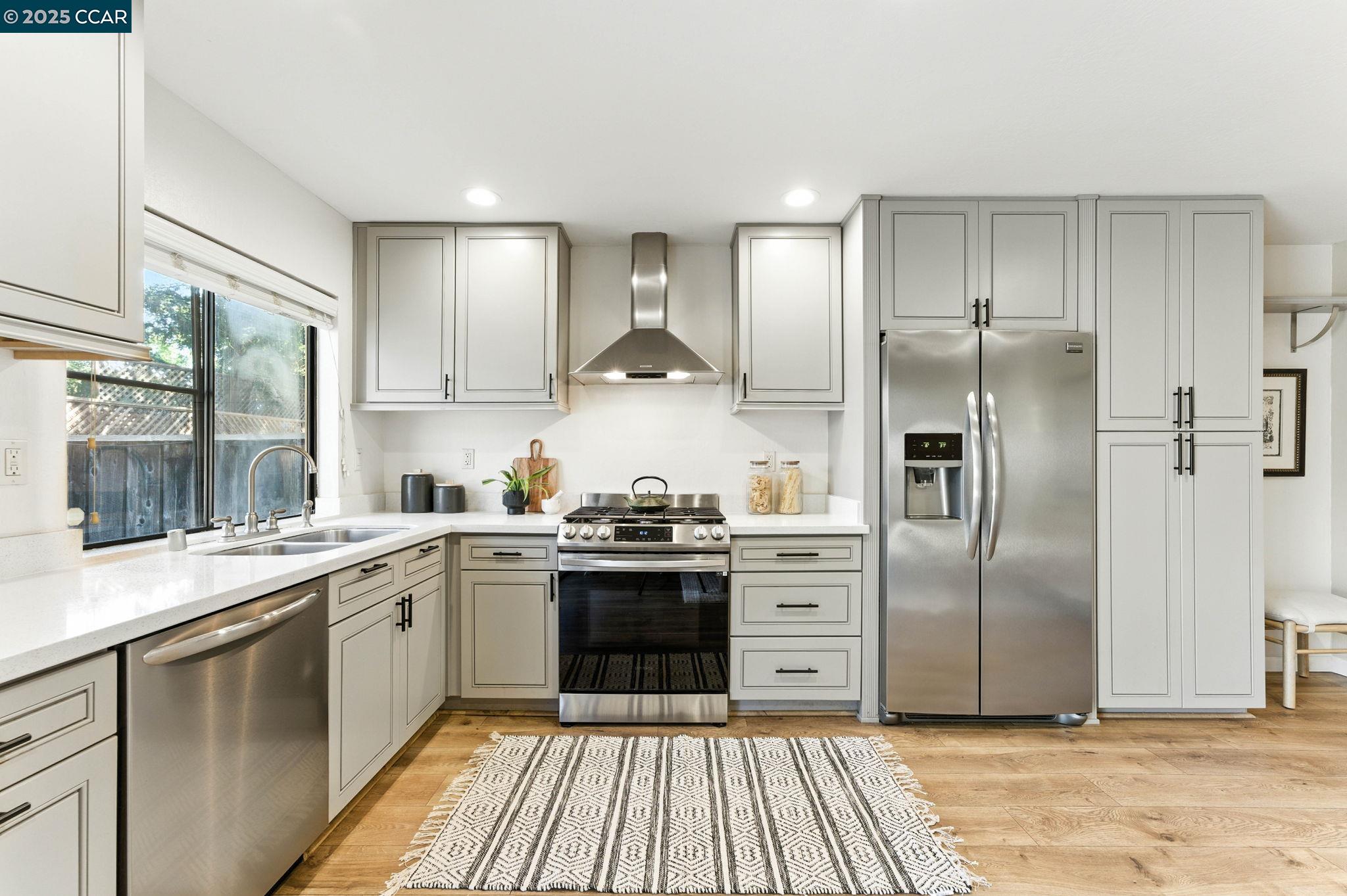 Detail Gallery Image 11 of 46 For 1660 San Luis Rd, Walnut Creek,  CA 94595 - 2 Beds | 1/1 Baths