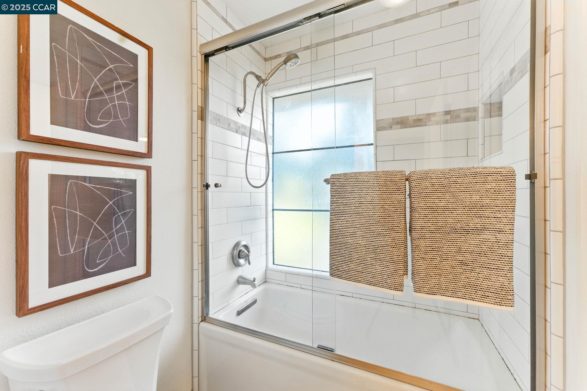Detail Gallery Image 32 of 46 For 1660 San Luis Rd, Walnut Creek,  CA 94595 - 2 Beds | 1/1 Baths