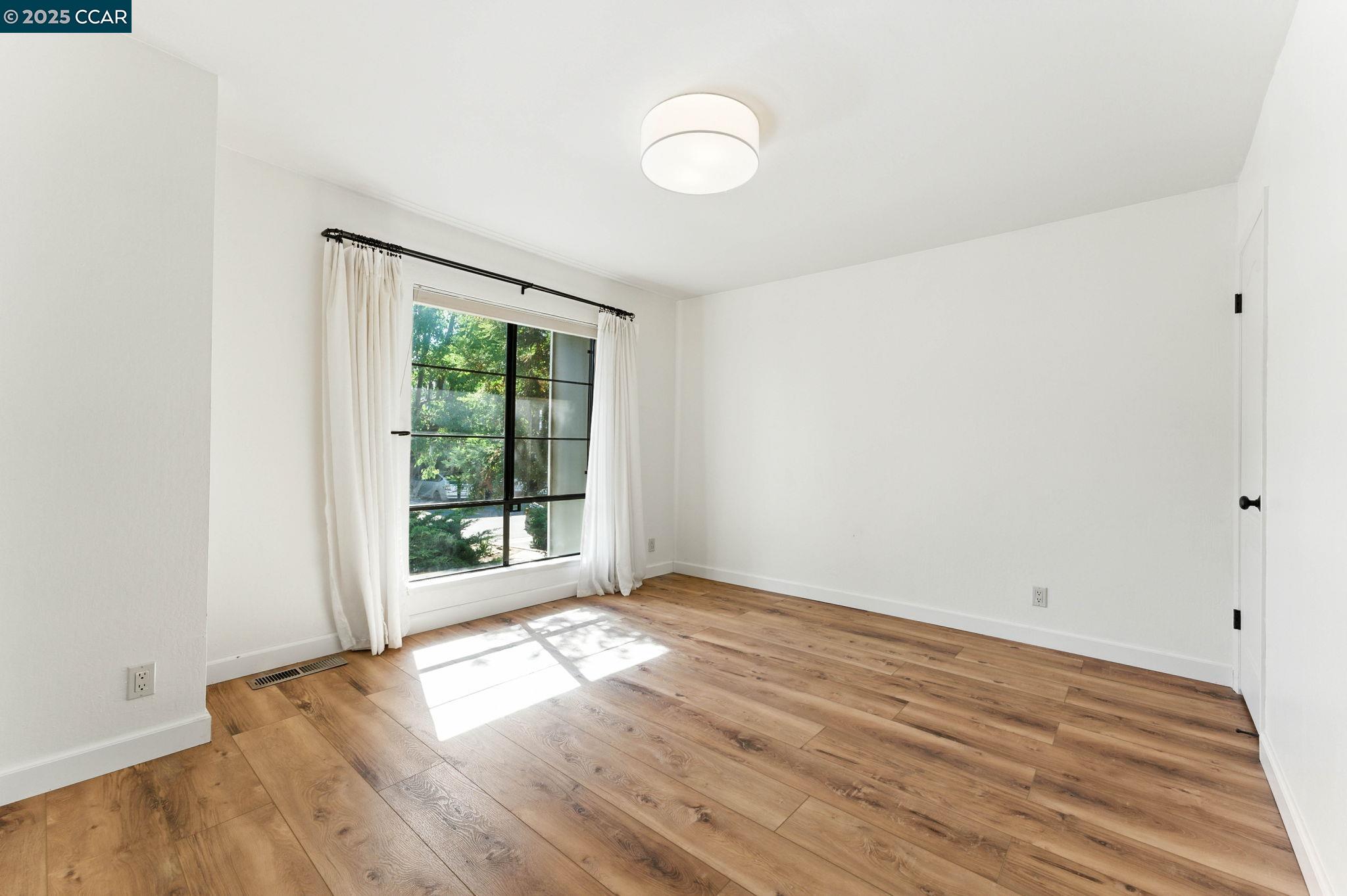 Detail Gallery Image 36 of 46 For 1660 San Luis Rd, Walnut Creek,  CA 94595 - 2 Beds | 1/1 Baths
