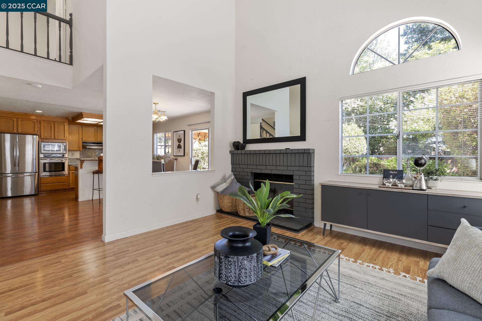 Detail Gallery Image 14 of 59 For 1015 Hidden Oak Ct, Concord,  CA 94521 - 3 Beds | 2/1 Baths