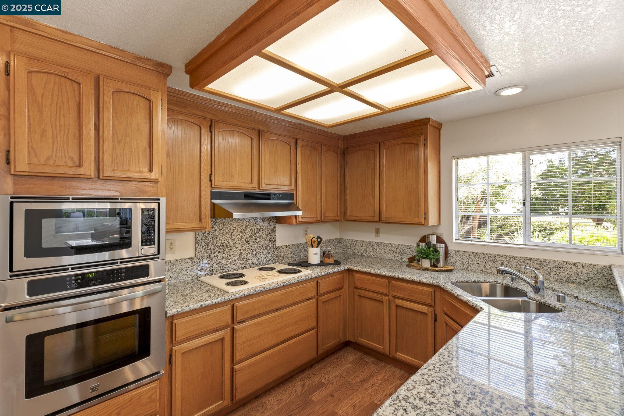 Detail Gallery Image 19 of 59 For 1015 Hidden Oak Ct, Concord,  CA 94521 - 3 Beds | 2/1 Baths