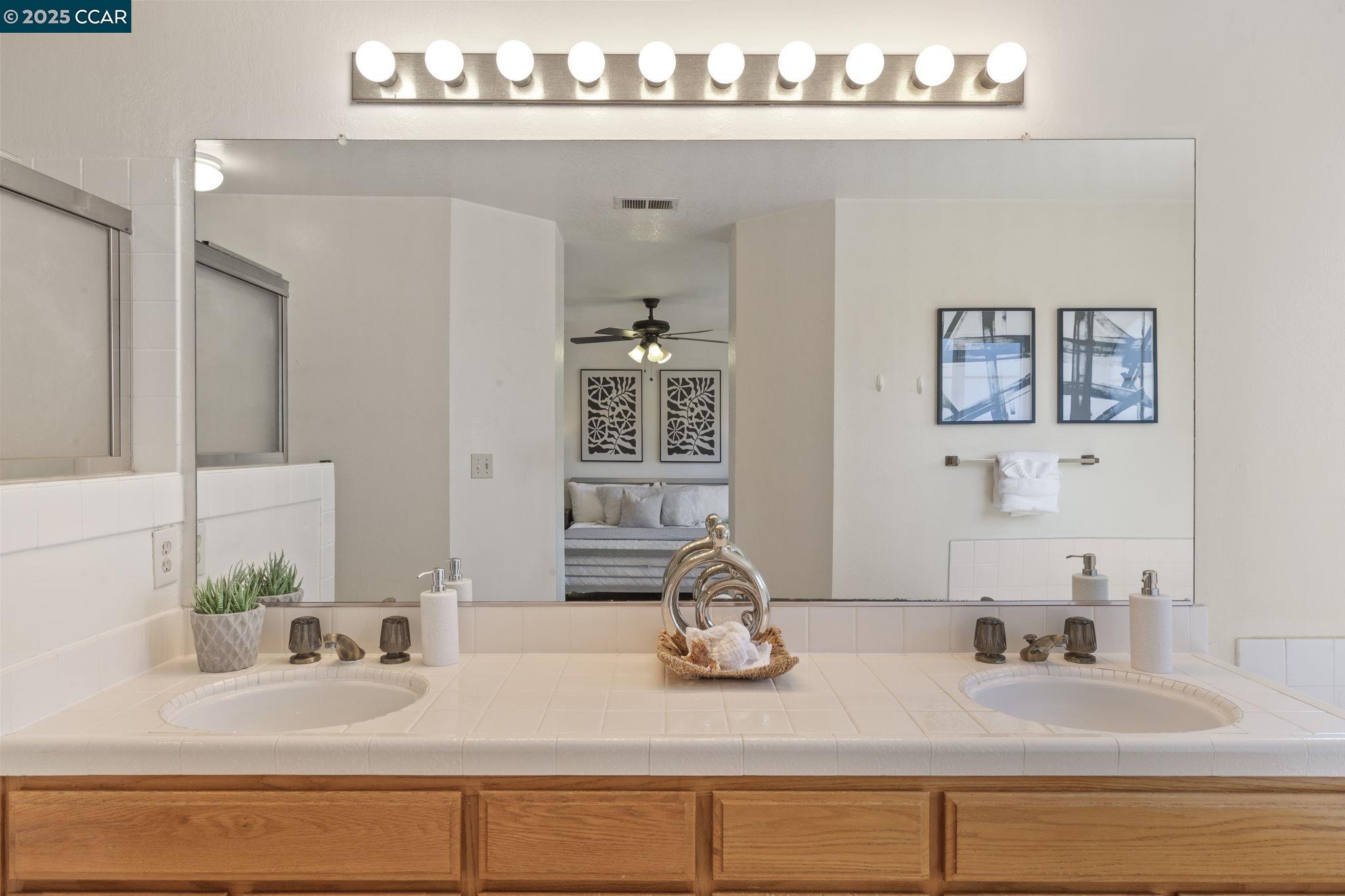 Detail Gallery Image 31 of 59 For 1015 Hidden Oak Ct, Concord,  CA 94521 - 3 Beds | 2/1 Baths