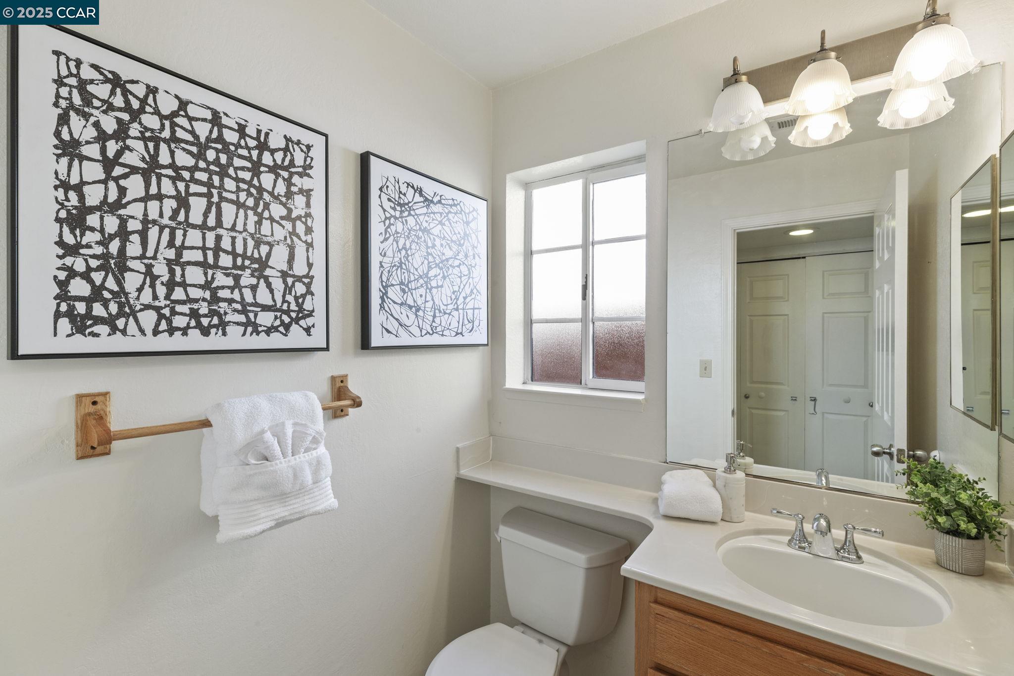 Detail Gallery Image 42 of 59 For 1015 Hidden Oak Ct, Concord,  CA 94521 - 3 Beds | 2/1 Baths