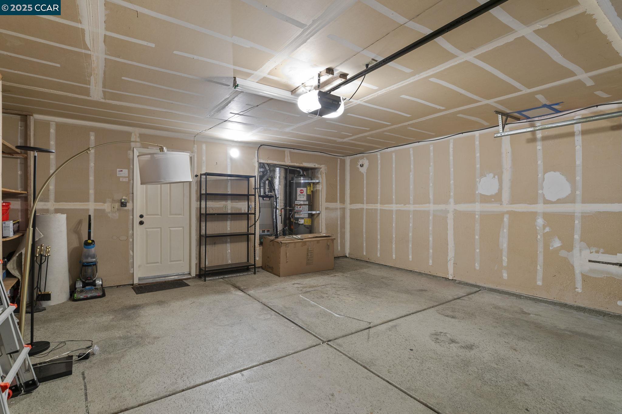 Detail Gallery Image 48 of 59 For 1015 Hidden Oak Ct, Concord,  CA 94521 - 3 Beds | 2/1 Baths