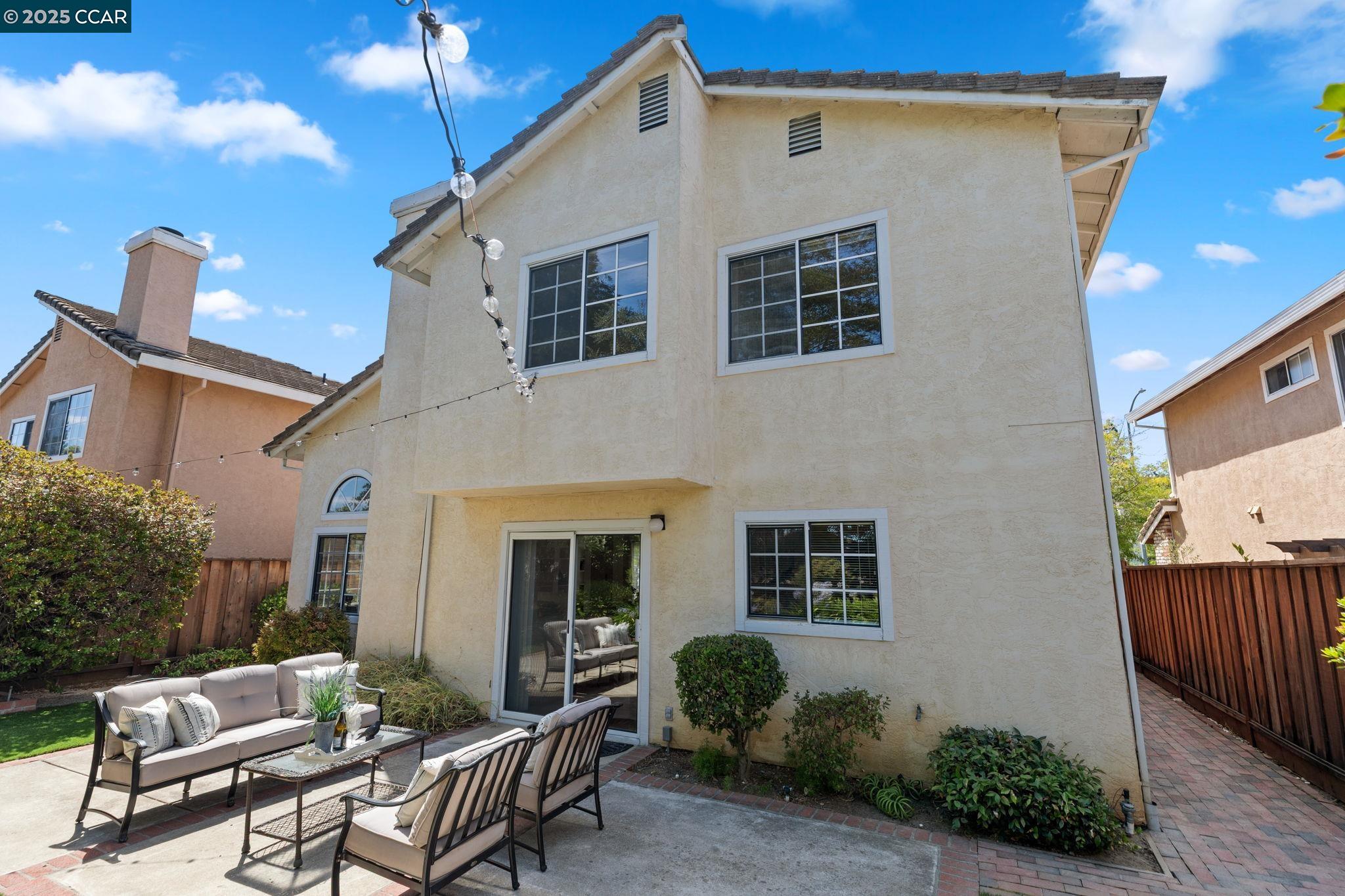 Detail Gallery Image 51 of 59 For 1015 Hidden Oak Ct, Concord,  CA 94521 - 3 Beds | 2/1 Baths