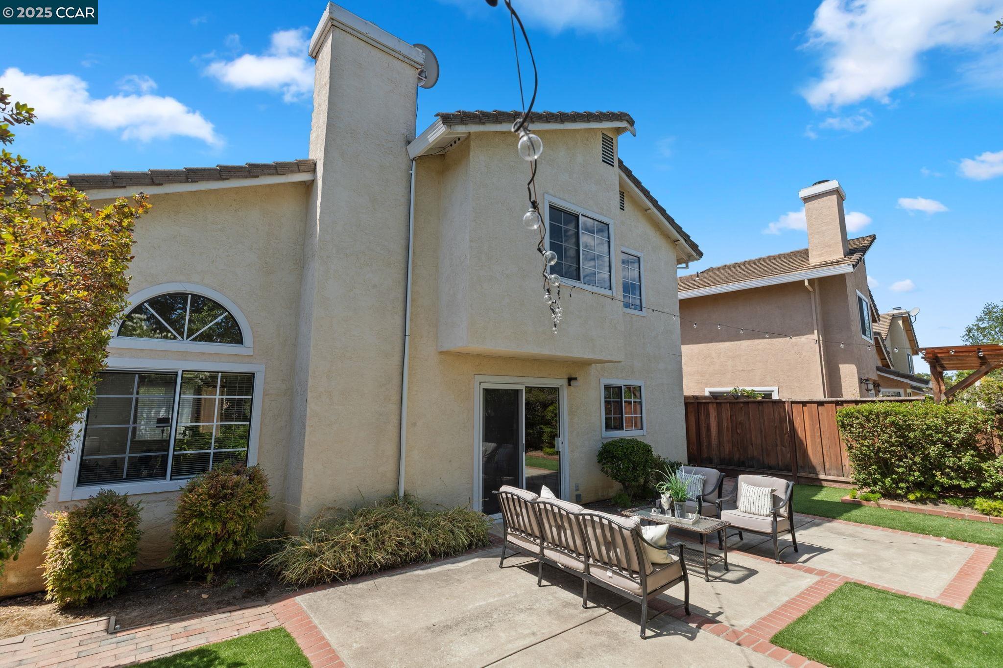 Detail Gallery Image 52 of 59 For 1015 Hidden Oak Ct, Concord,  CA 94521 - 3 Beds | 2/1 Baths