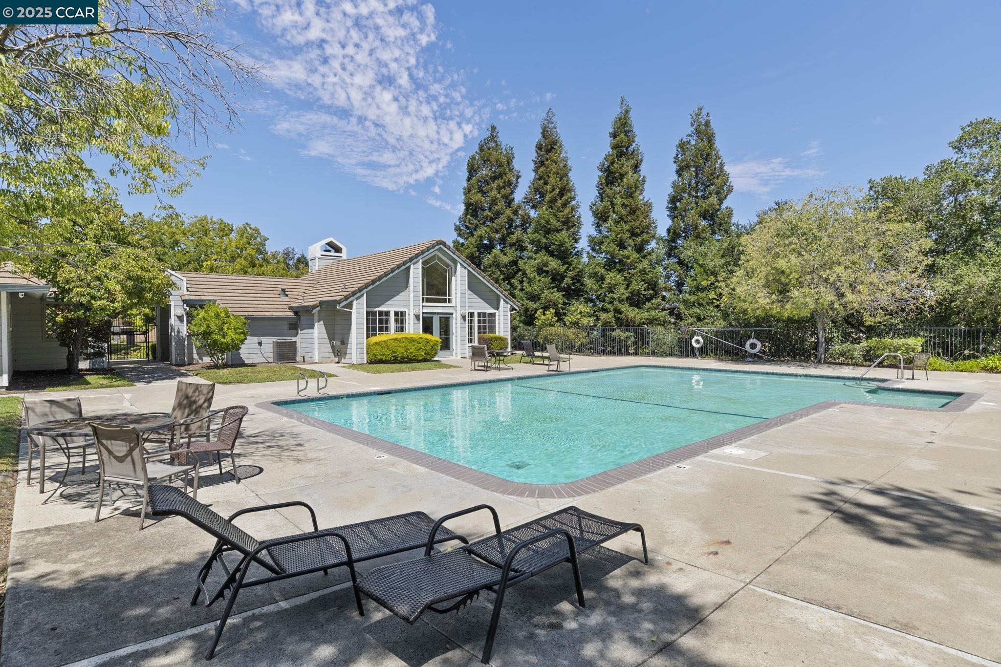 Detail Gallery Image 59 of 59 For 1015 Hidden Oak Ct, Concord,  CA 94521 - 3 Beds | 2/1 Baths