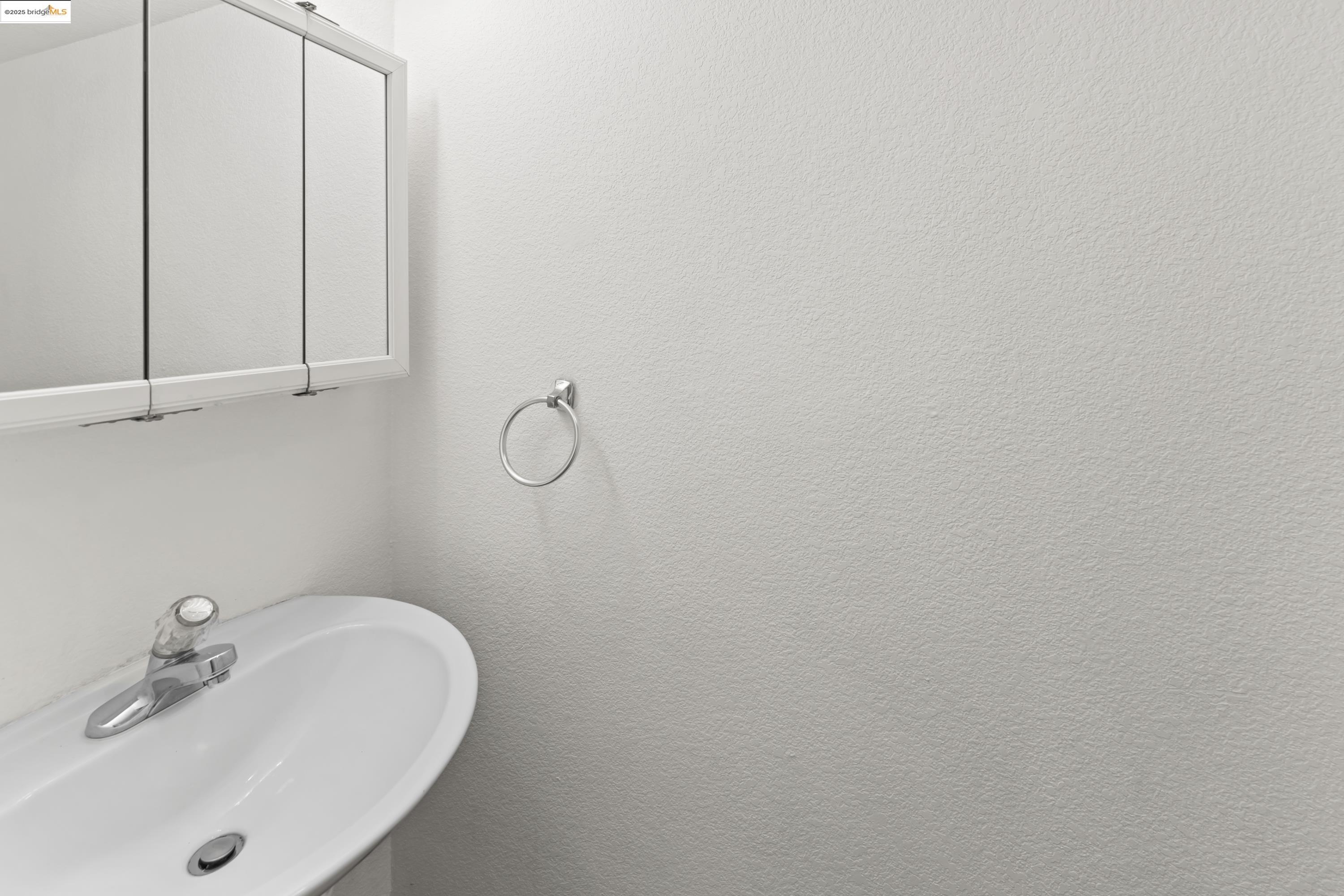 Detail Gallery Image 28 of 37 For 4913 Stonewood Way, Antioch,  CA 94531 - 3 Beds | 2/1 Baths