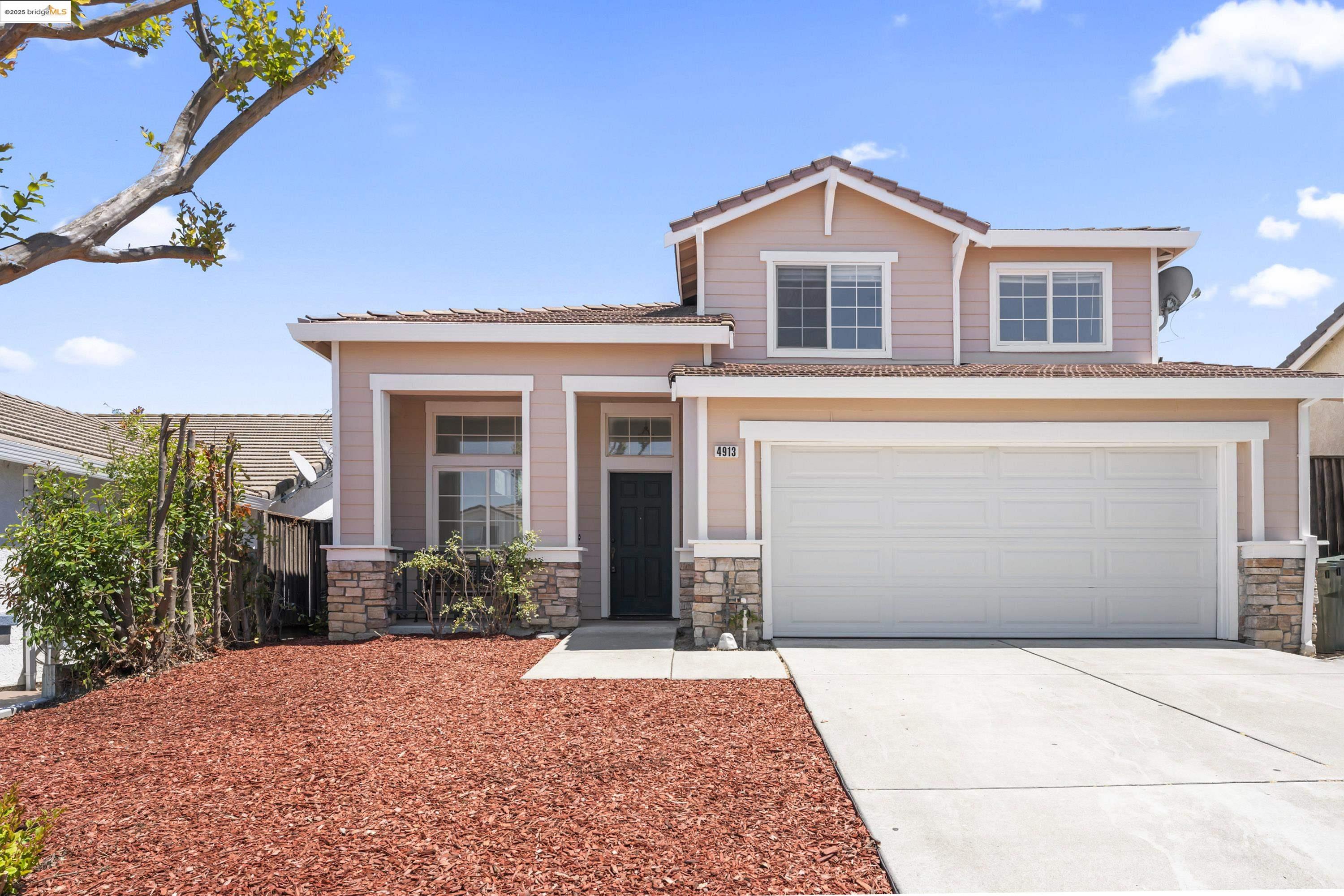Detail Gallery Image 6 of 37 For 4913 Stonewood Way, Antioch,  CA 94531 - 3 Beds | 2/1 Baths