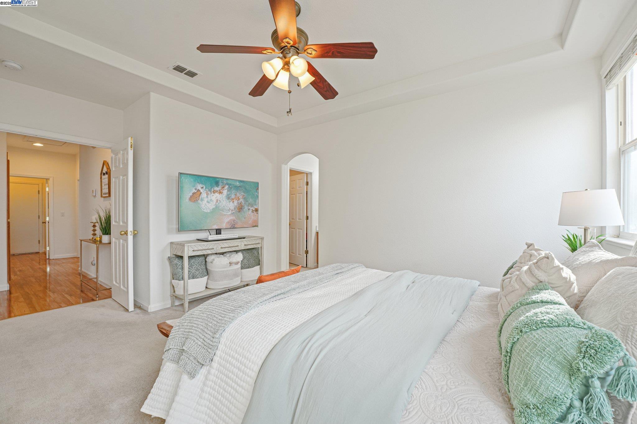 Detail Gallery Image 11 of 28 For 2870 Gelding Ln, Livermore,  CA 94551 - 3 Beds | 2 Baths