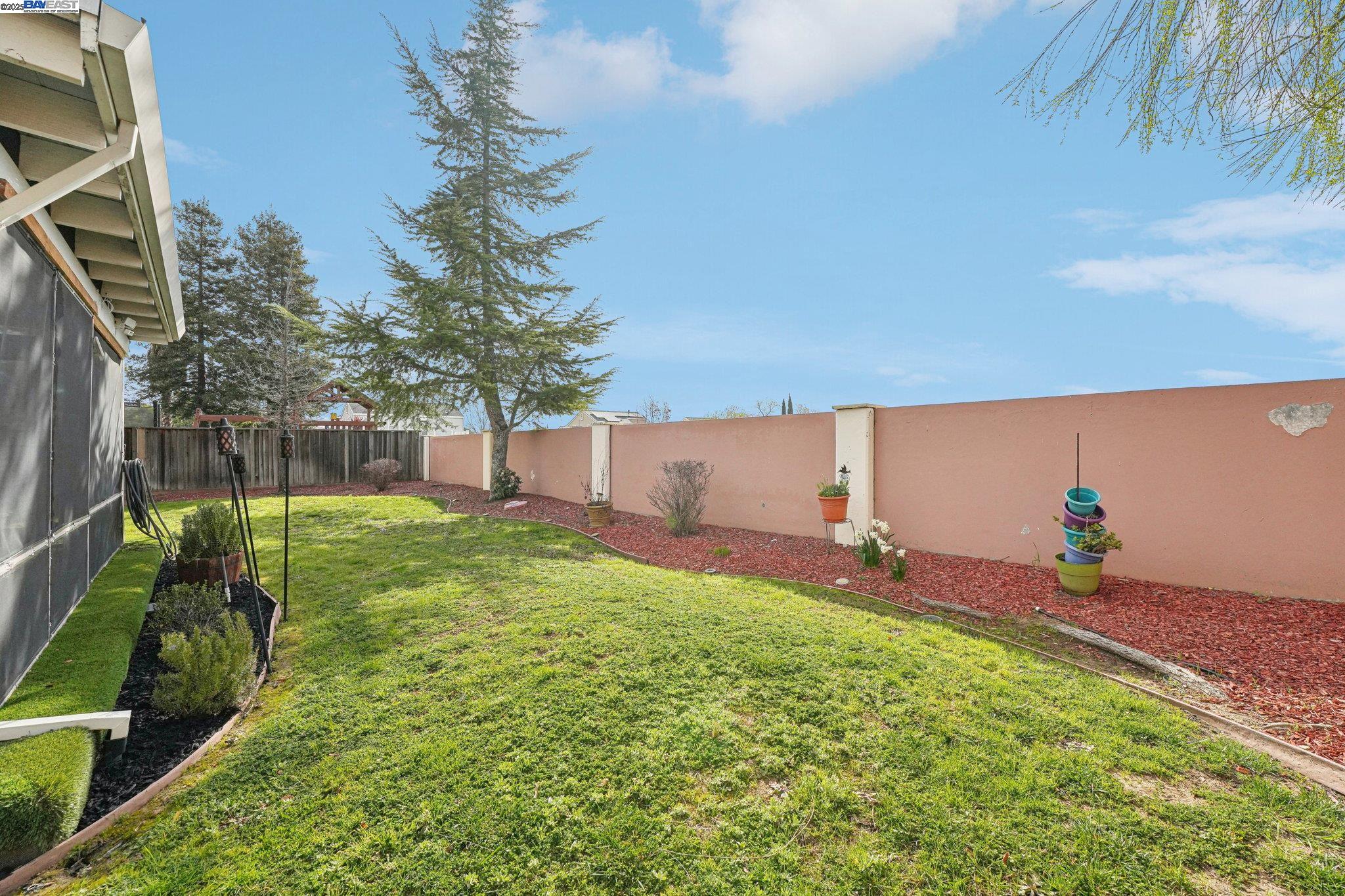 Detail Gallery Image 21 of 28 For 2870 Gelding Ln, Livermore,  CA 94551 - 3 Beds | 2 Baths