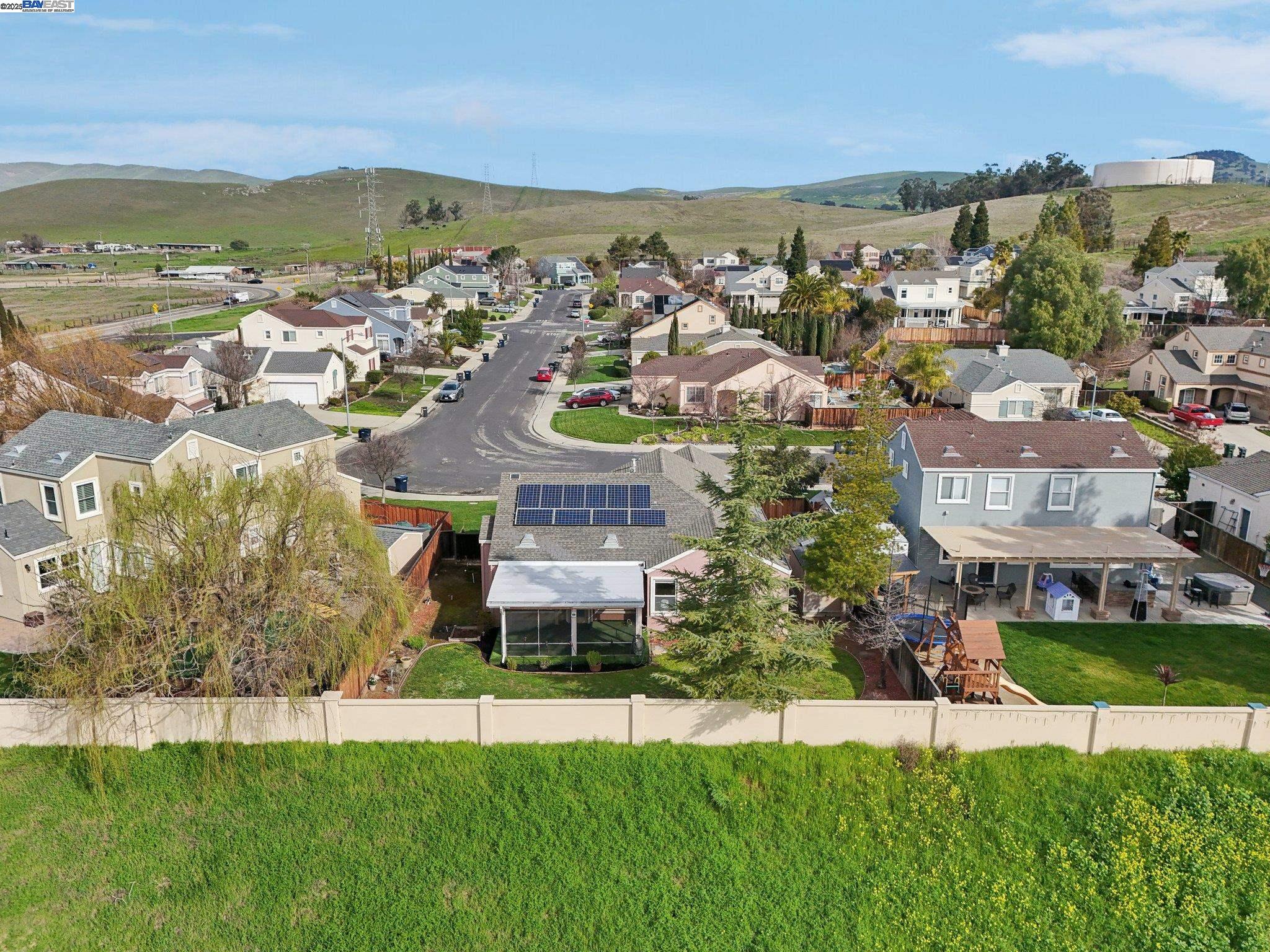 Detail Gallery Image 24 of 28 For 2870 Gelding Ln, Livermore,  CA 94551 - 3 Beds | 2 Baths