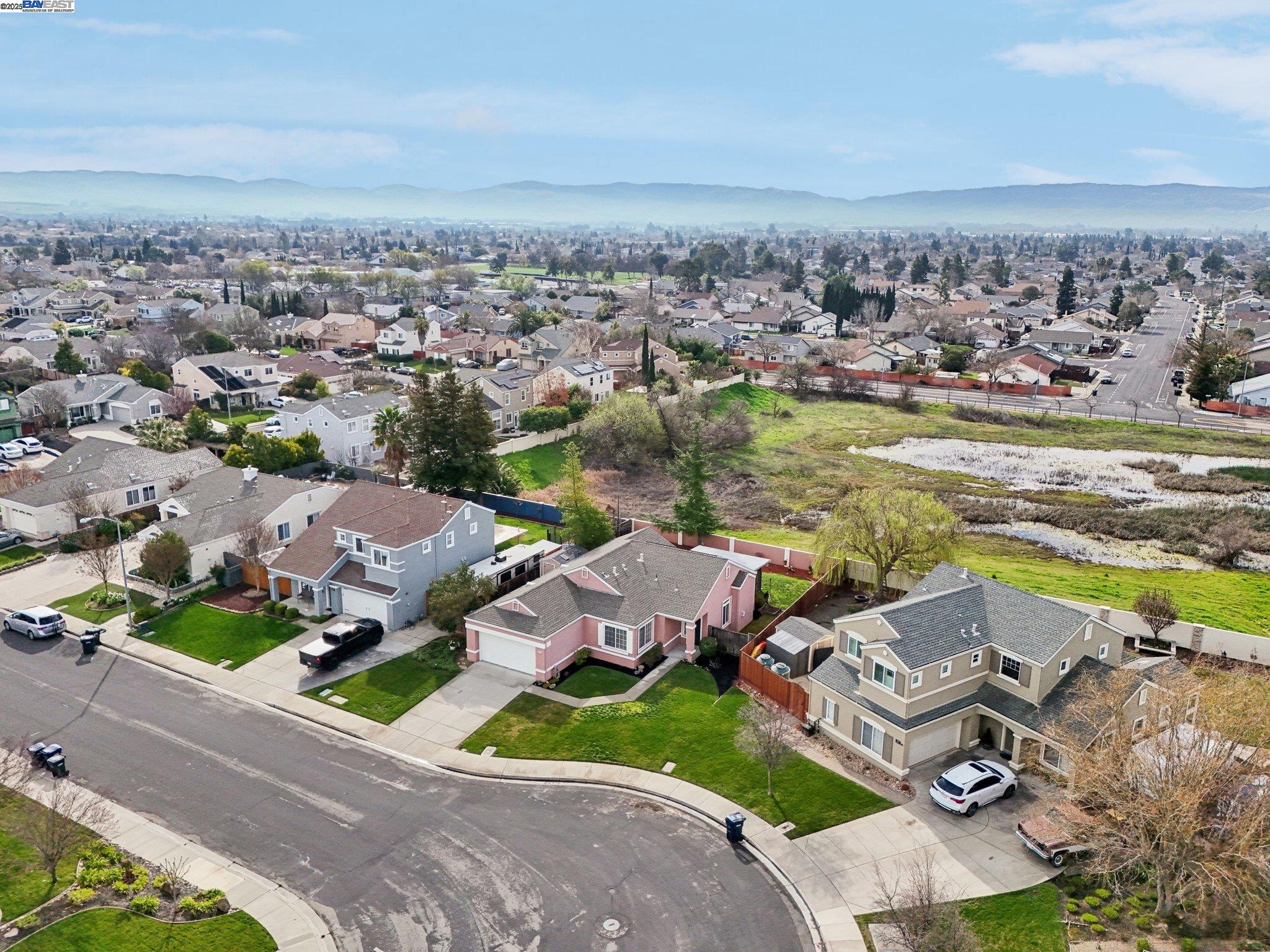 Detail Gallery Image 25 of 28 For 2870 Gelding Ln, Livermore,  CA 94551 - 3 Beds | 2 Baths
