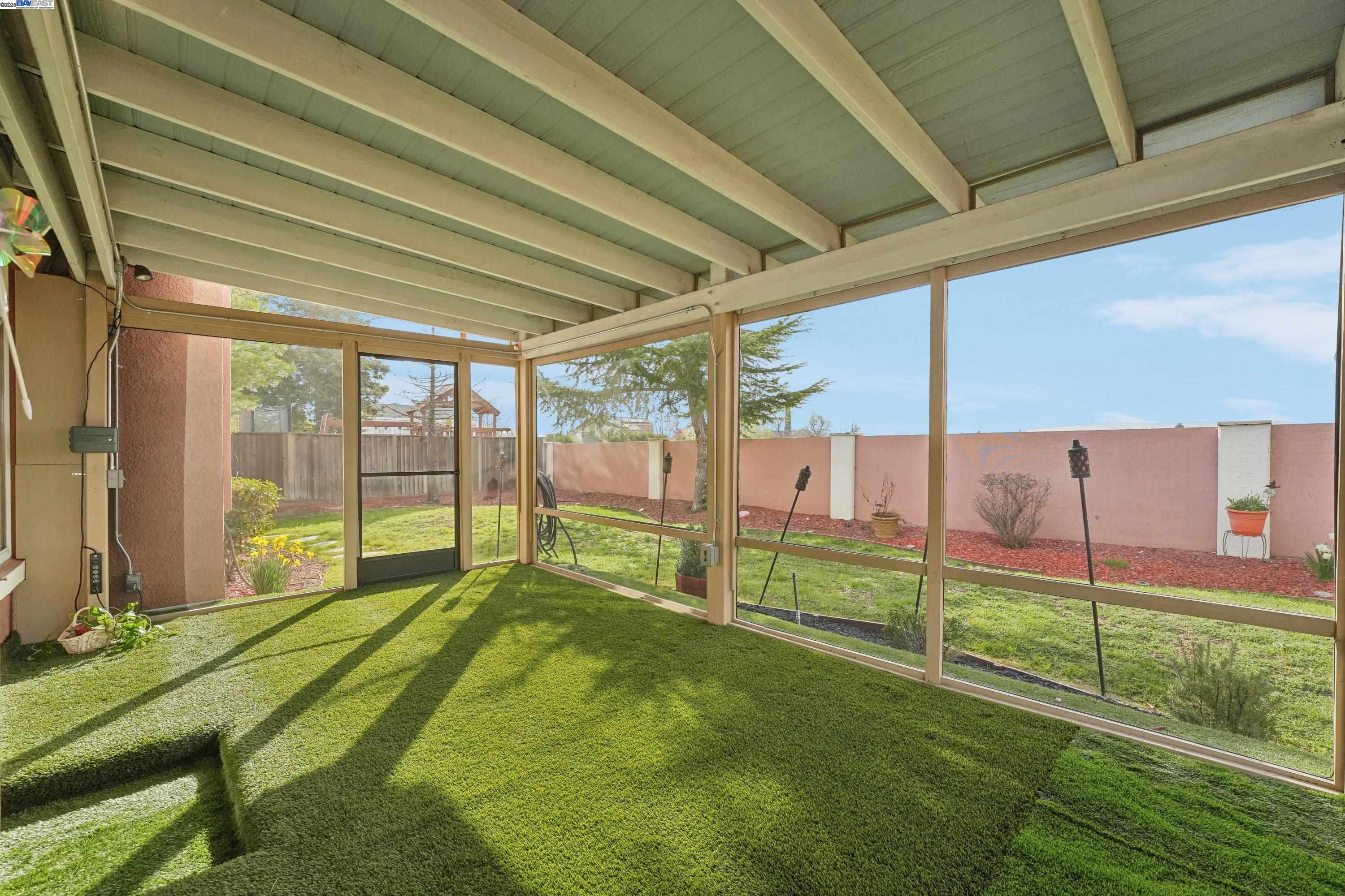 Detail Gallery Image 27 of 28 For 2870 Gelding Ln, Livermore,  CA 94551 - 3 Beds | 2 Baths