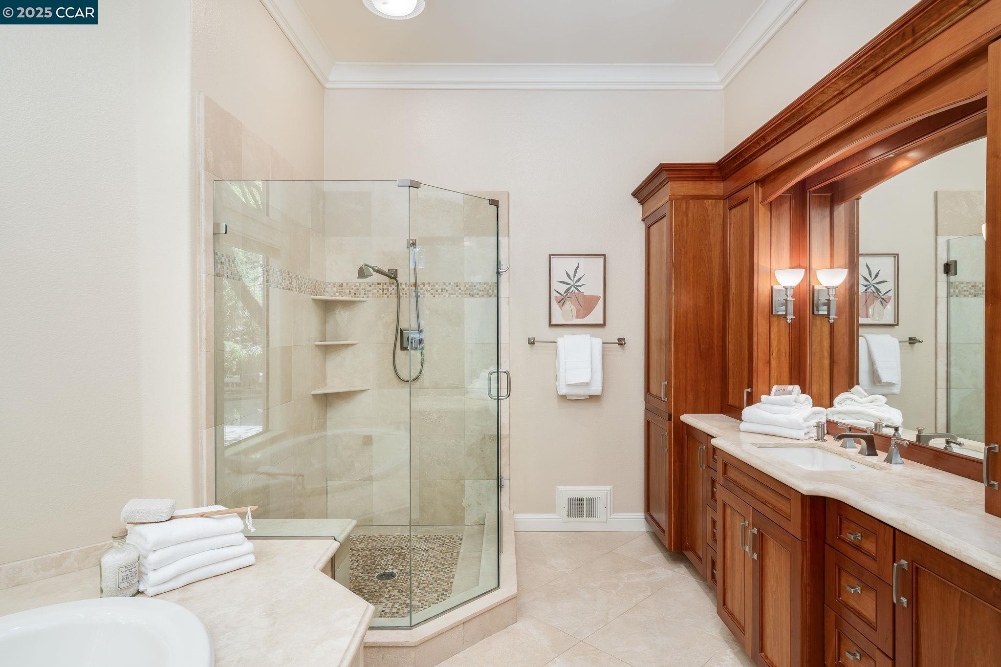 Detail Gallery Image 21 of 49 For 3363 Deer Hollow Dr, Danville,  CA 94506 - 4 Beds | 3/1 Baths