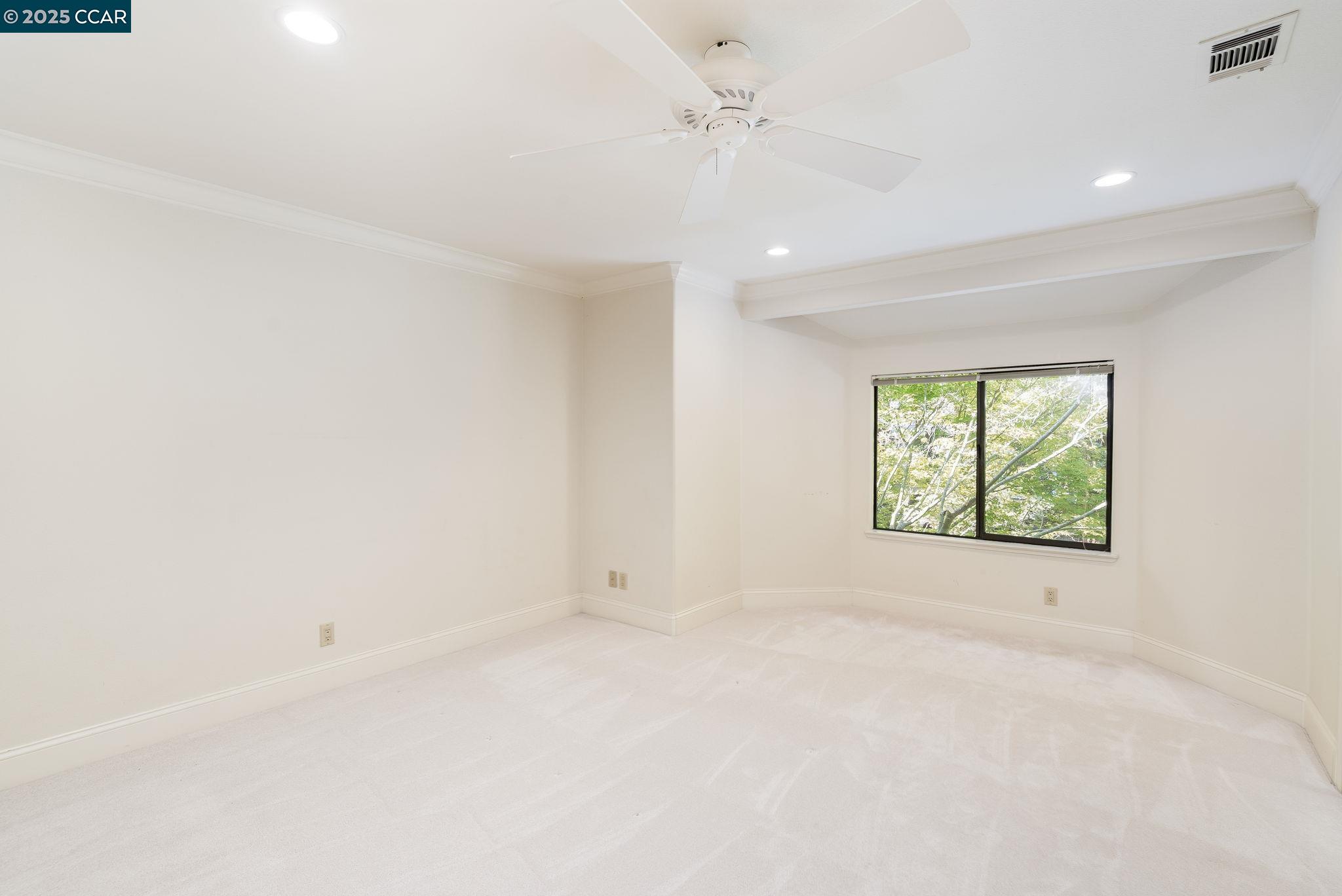 Detail Gallery Image 31 of 49 For 3363 Deer Hollow Dr, Danville,  CA 94506 - 4 Beds | 3/1 Baths