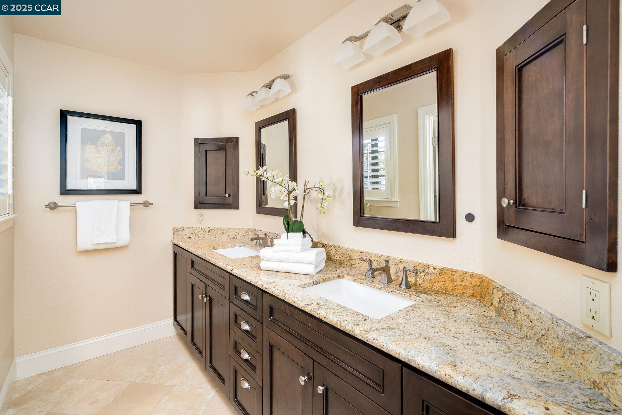 Detail Gallery Image 32 of 49 For 3363 Deer Hollow Dr, Danville,  CA 94506 - 4 Beds | 3/1 Baths