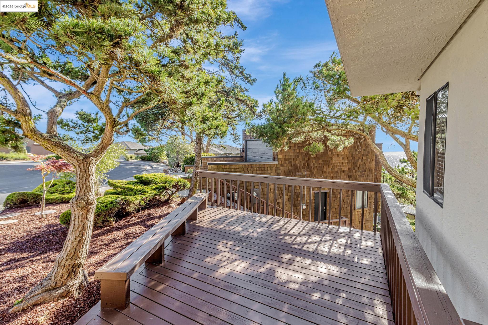 Detail Gallery Image 2 of 59 For 1518 Madera Ct, El Cerrito,  CA 94530-0112 - 5 Beds | 4/1 Baths