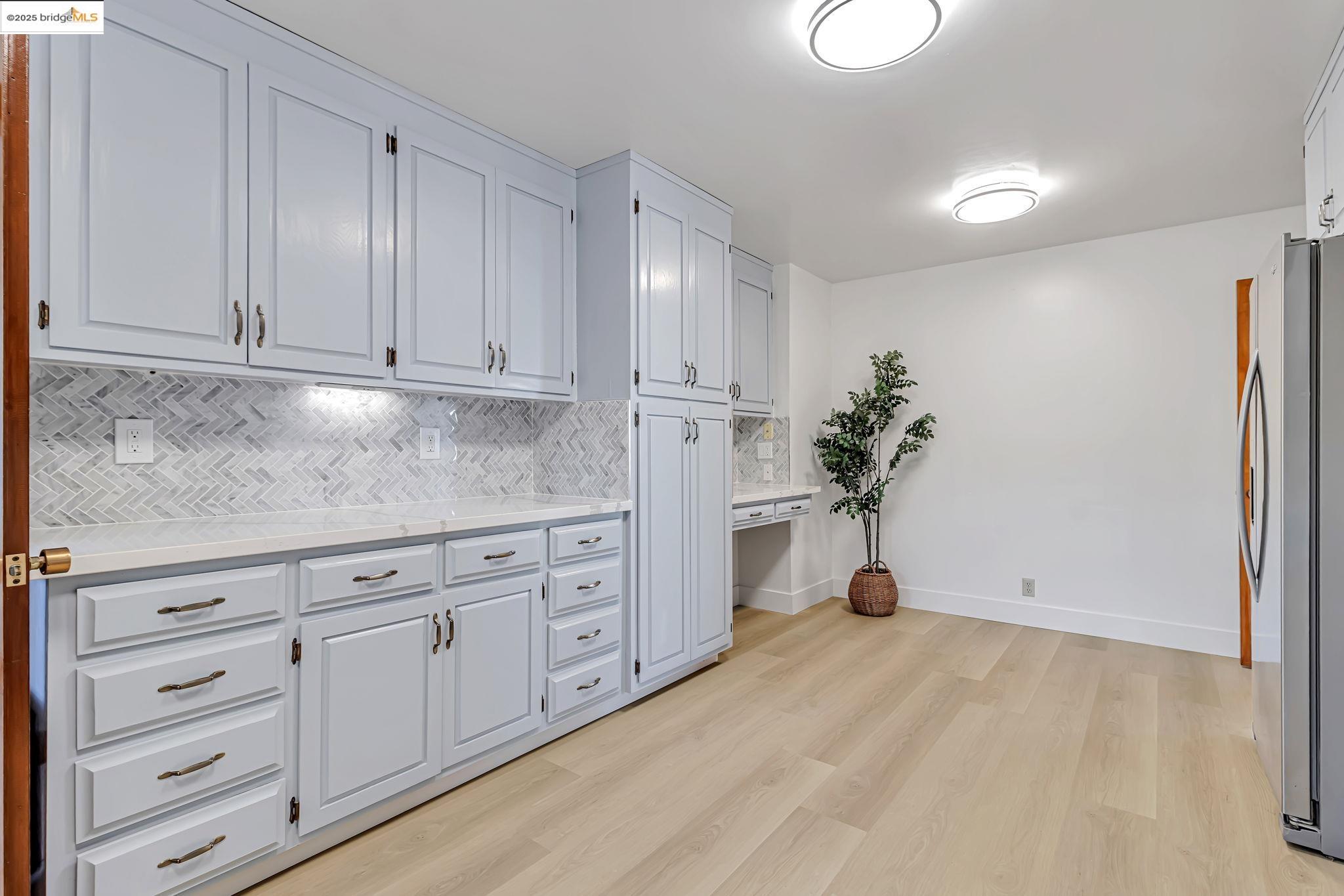 Detail Gallery Image 16 of 59 For 1518 Madera Ct, El Cerrito,  CA 94530-0112 - 5 Beds | 4/1 Baths