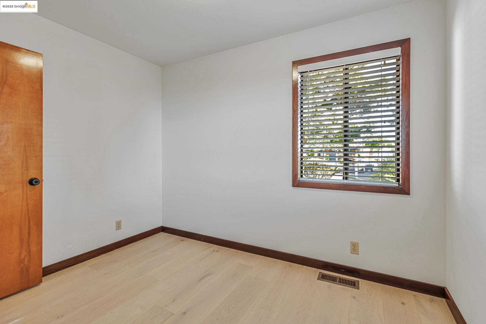 Detail Gallery Image 39 of 59 For 1518 Madera Ct, El Cerrito,  CA 94530-0112 - 5 Beds | 4/1 Baths