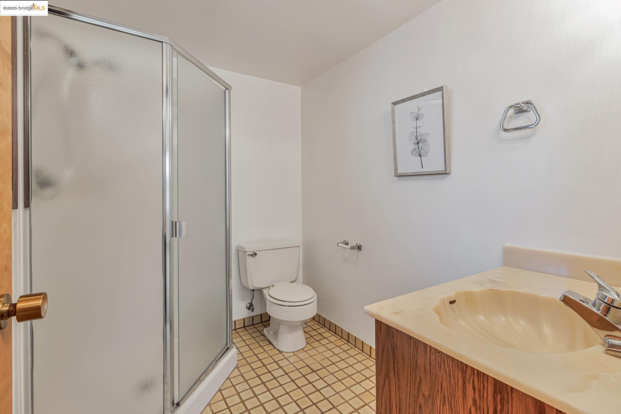 Detail Gallery Image 47 of 59 For 1518 Madera Ct, El Cerrito,  CA 94530-0112 - 5 Beds | 4/1 Baths